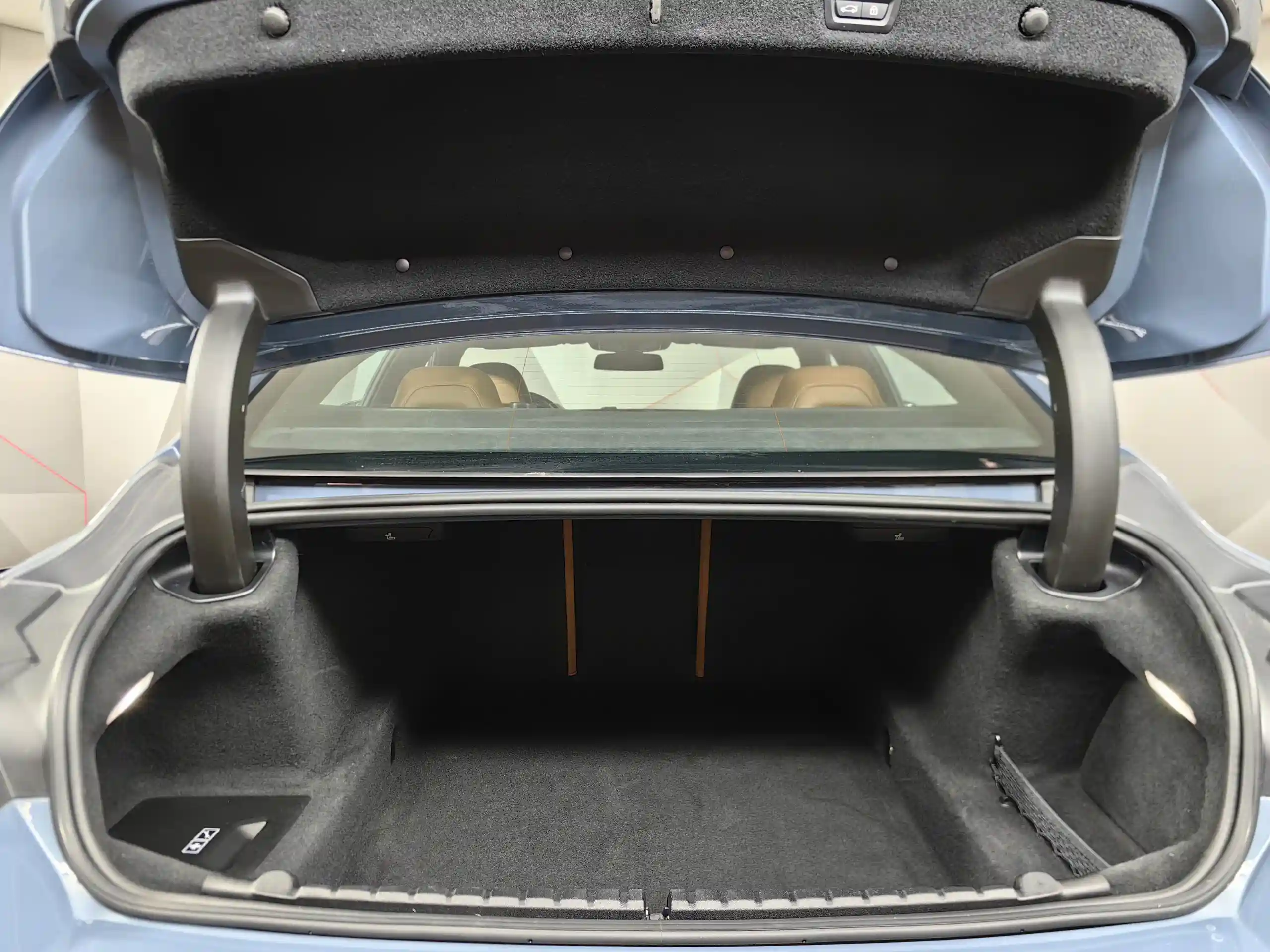 BMW 8 серия 2021