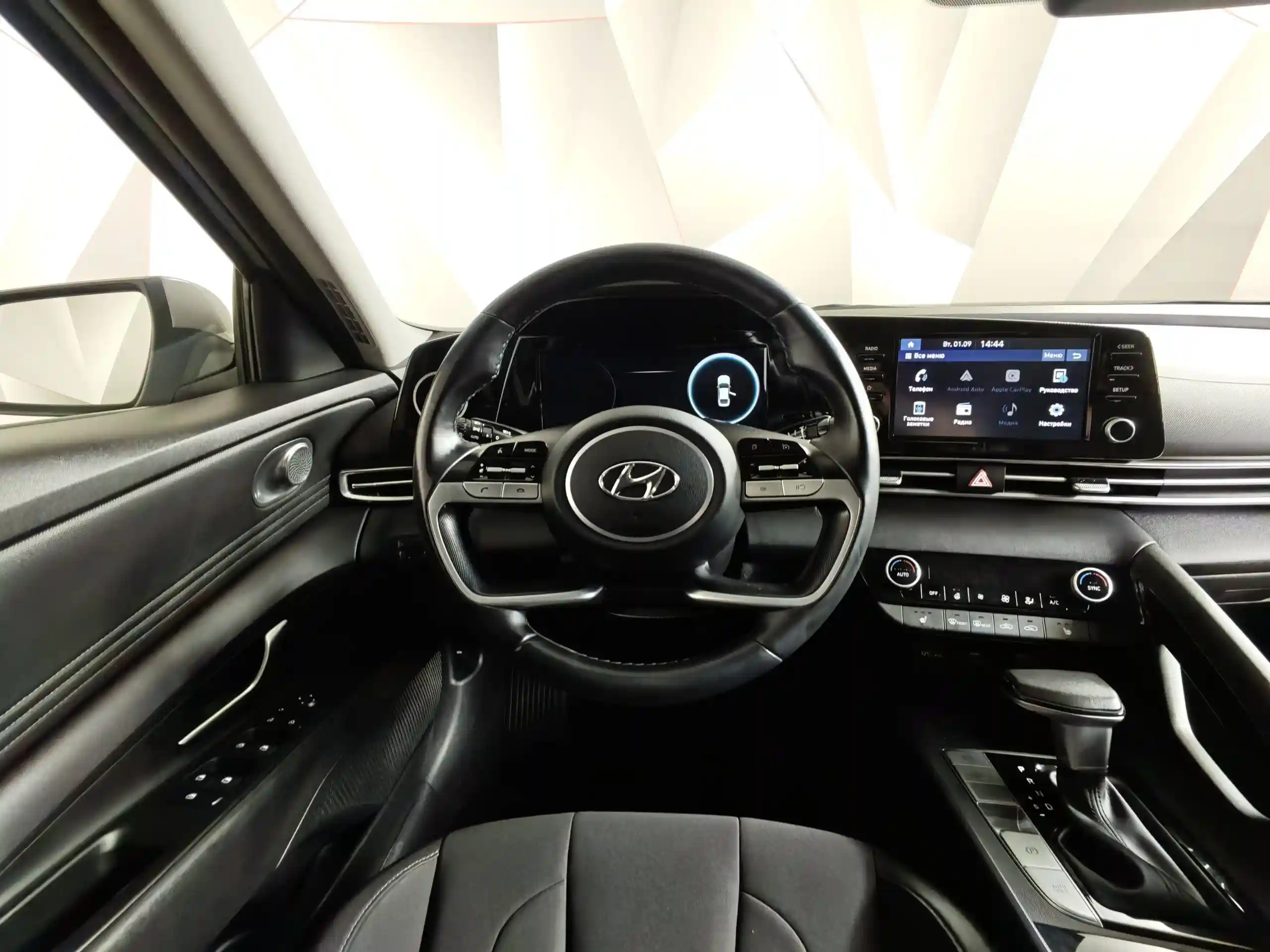 Hyundai Elantra 2022