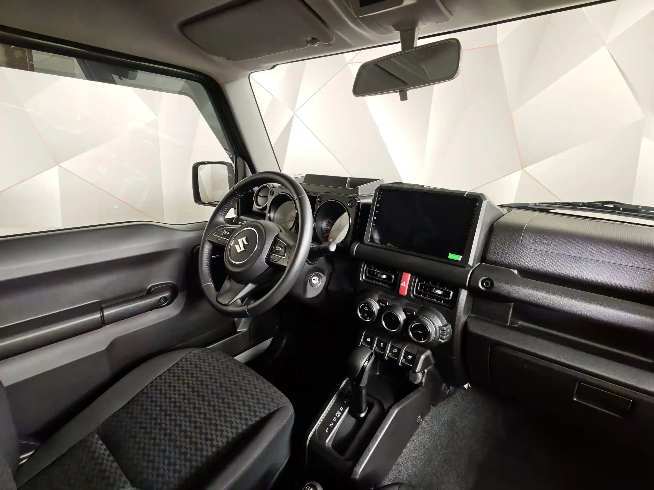 Suzuki Jimny 2024