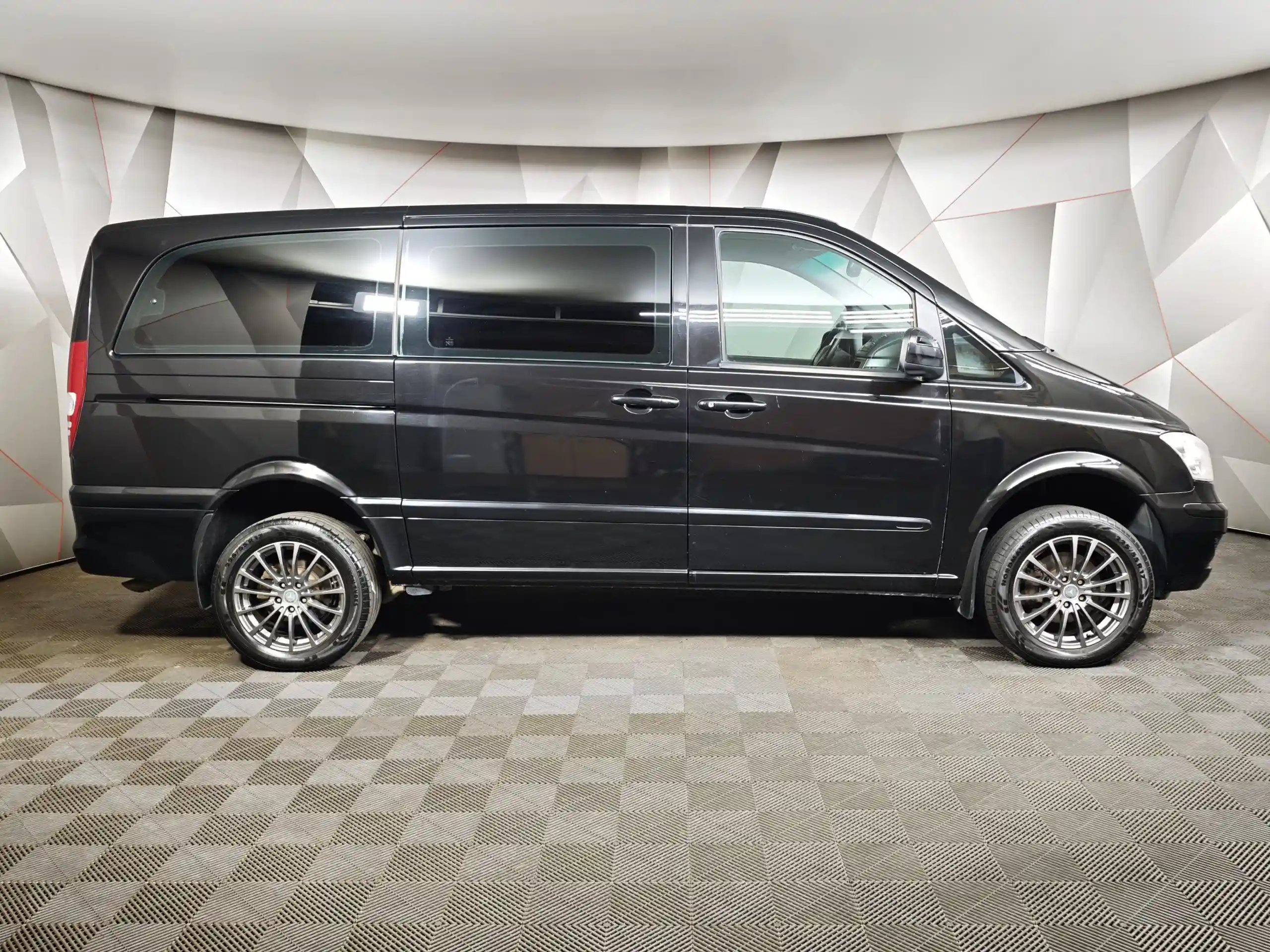 Mercedes-Benz Viano 2011