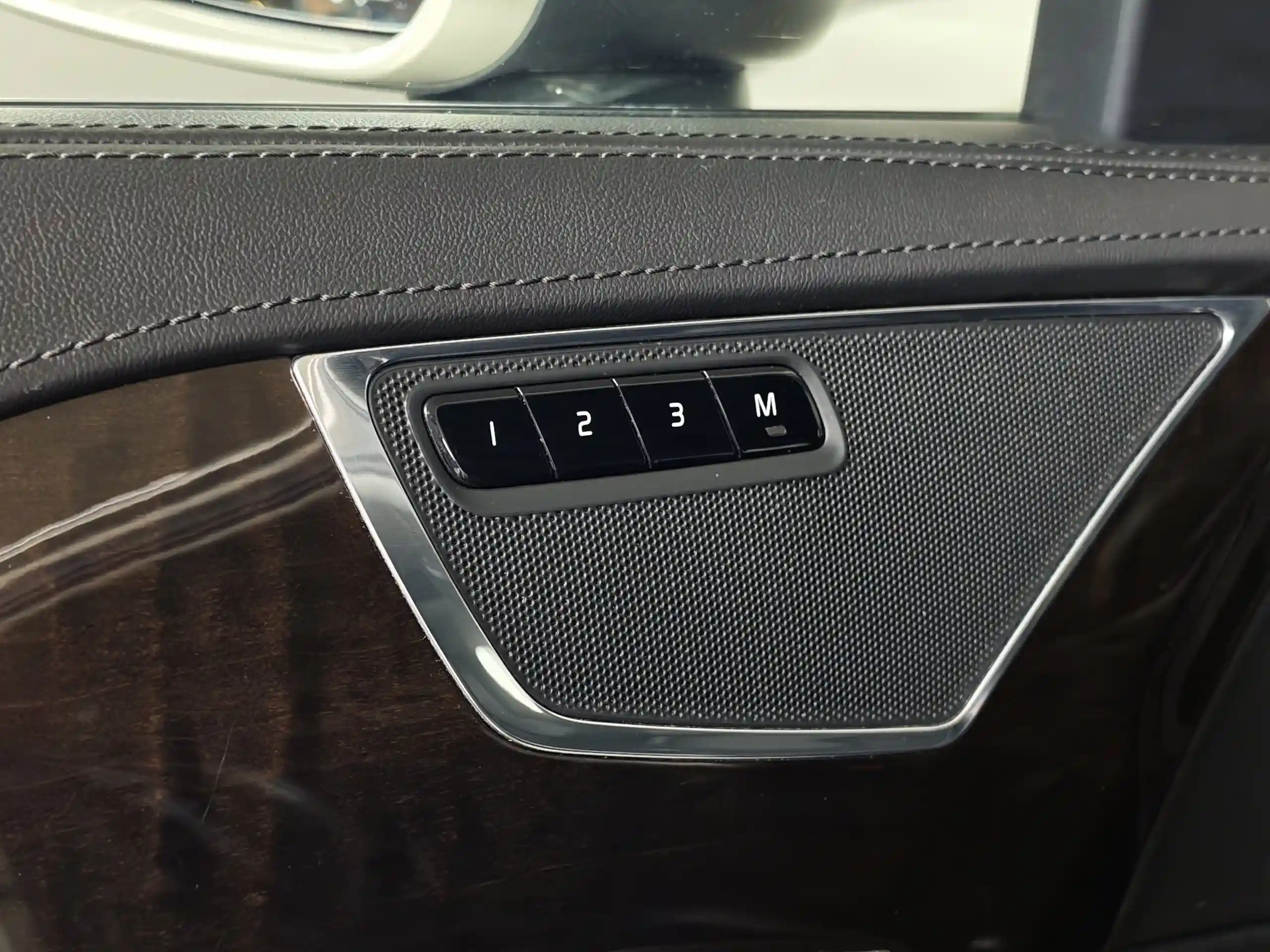 Volvo XC90 2015