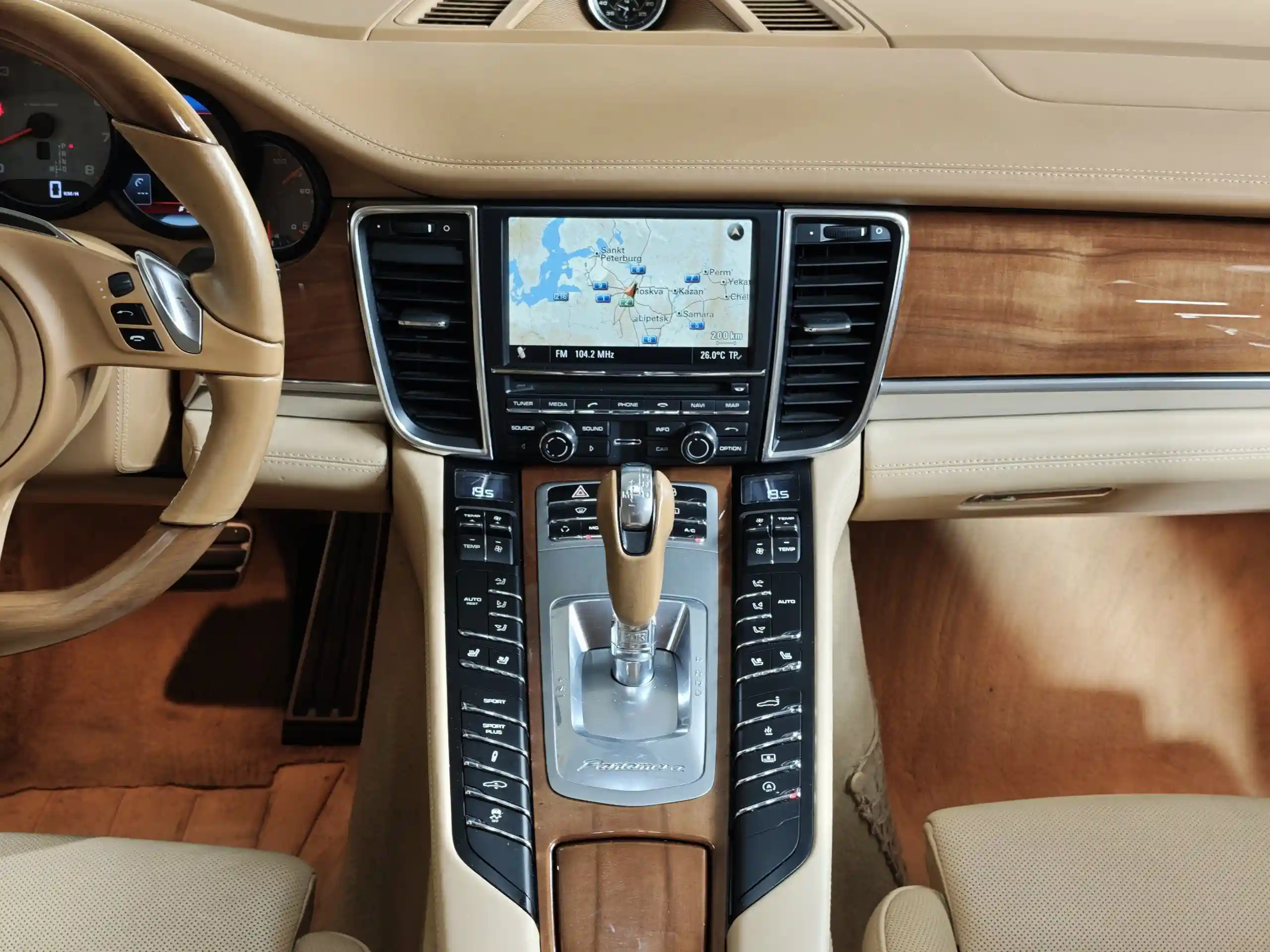 Porsche Panamera 2011