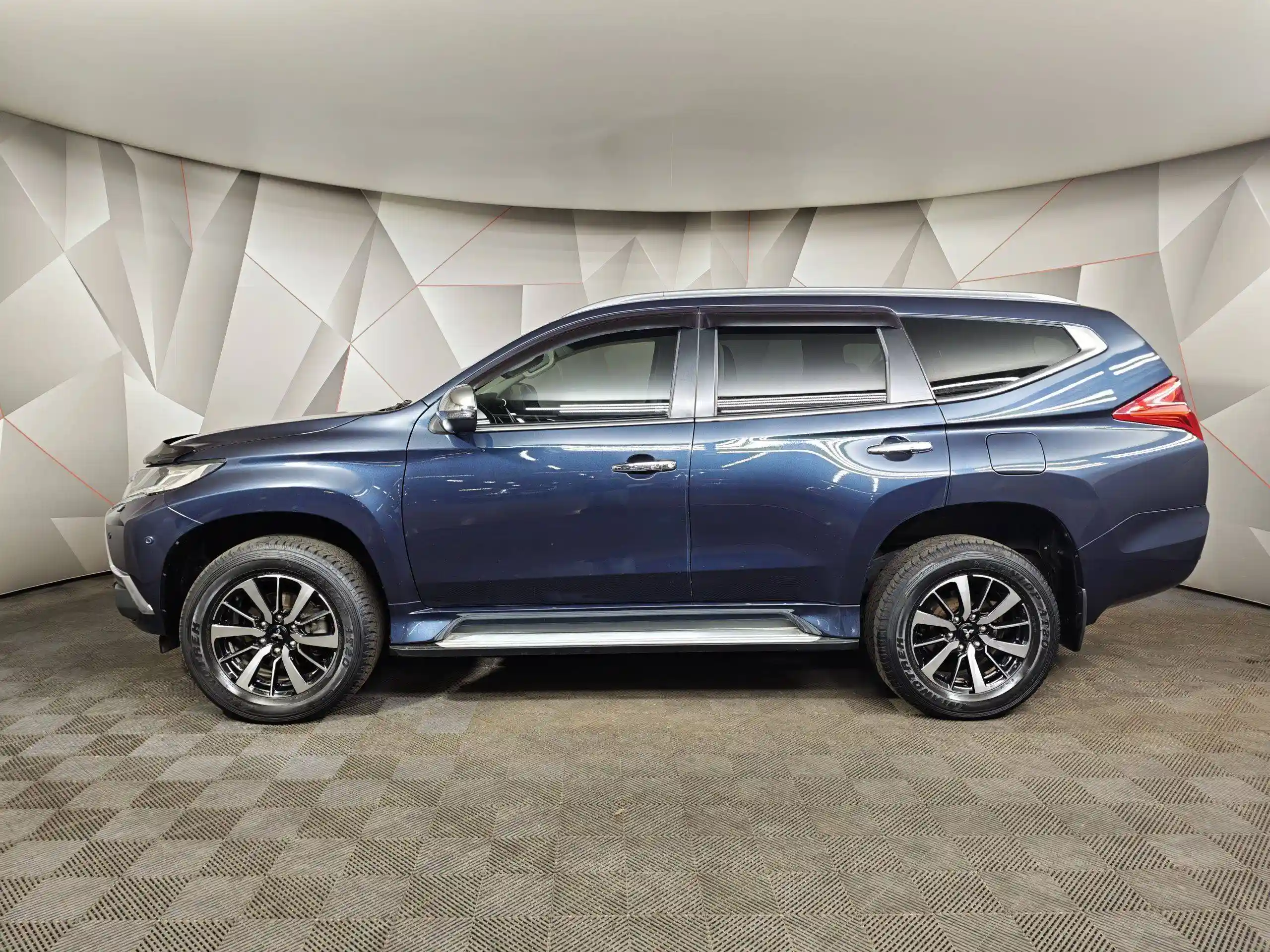 Mitsubishi Pajero Sport 2019