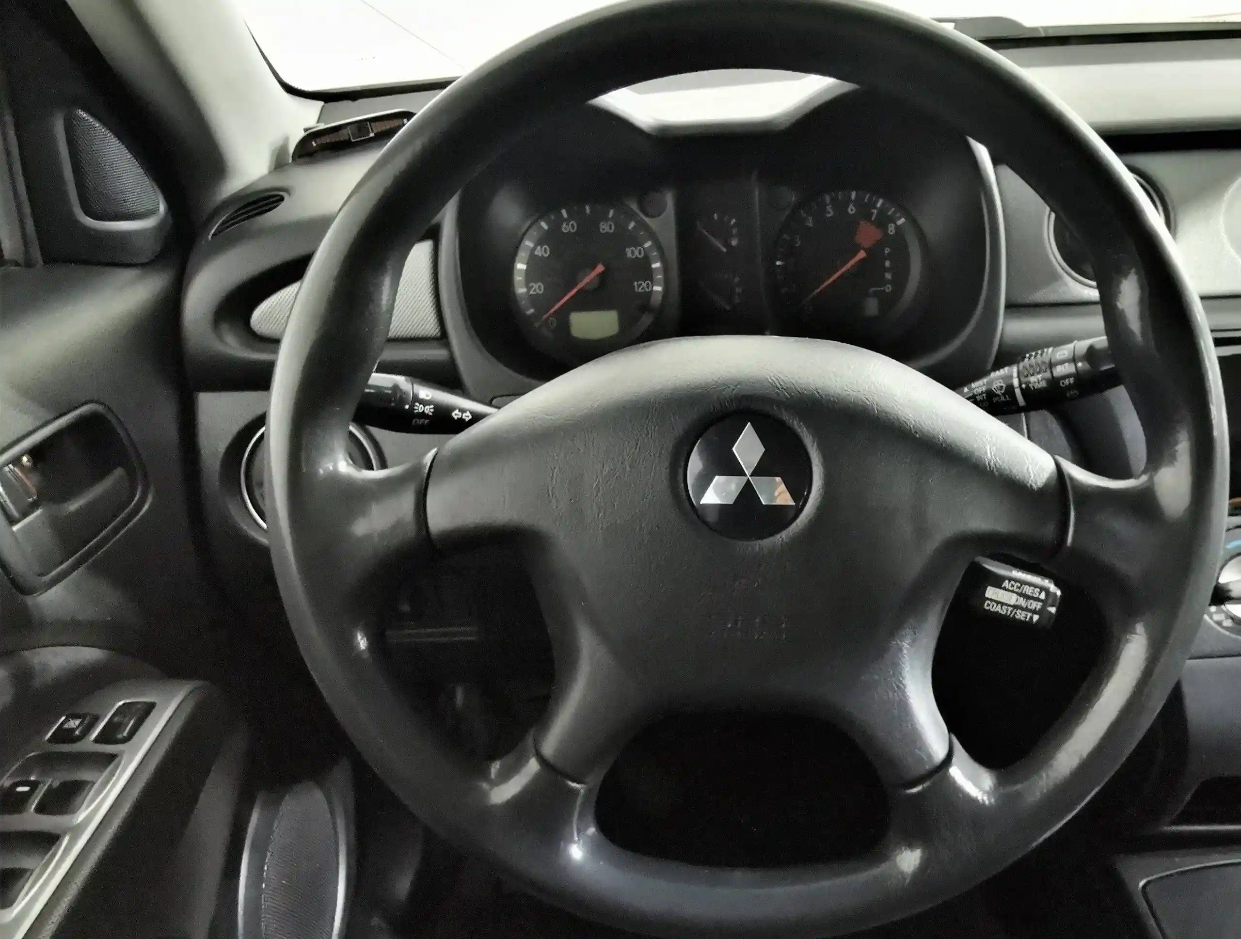 Mitsubishi Outlander 2004