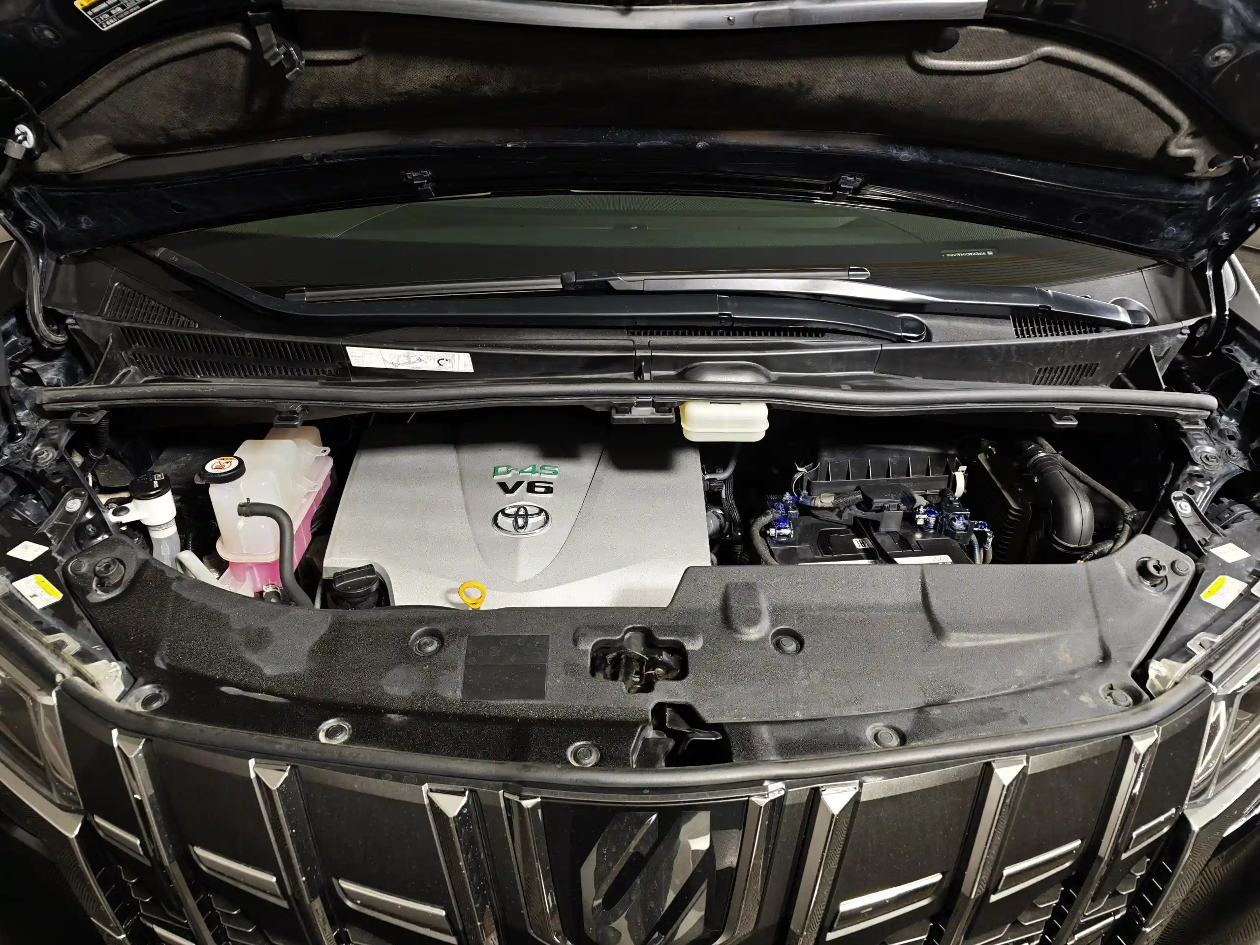 Toyota Alphard 2021