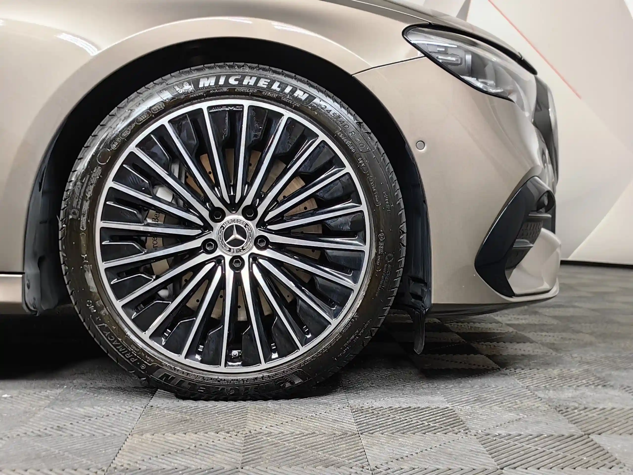 Mercedes-Benz E-Класс 2024