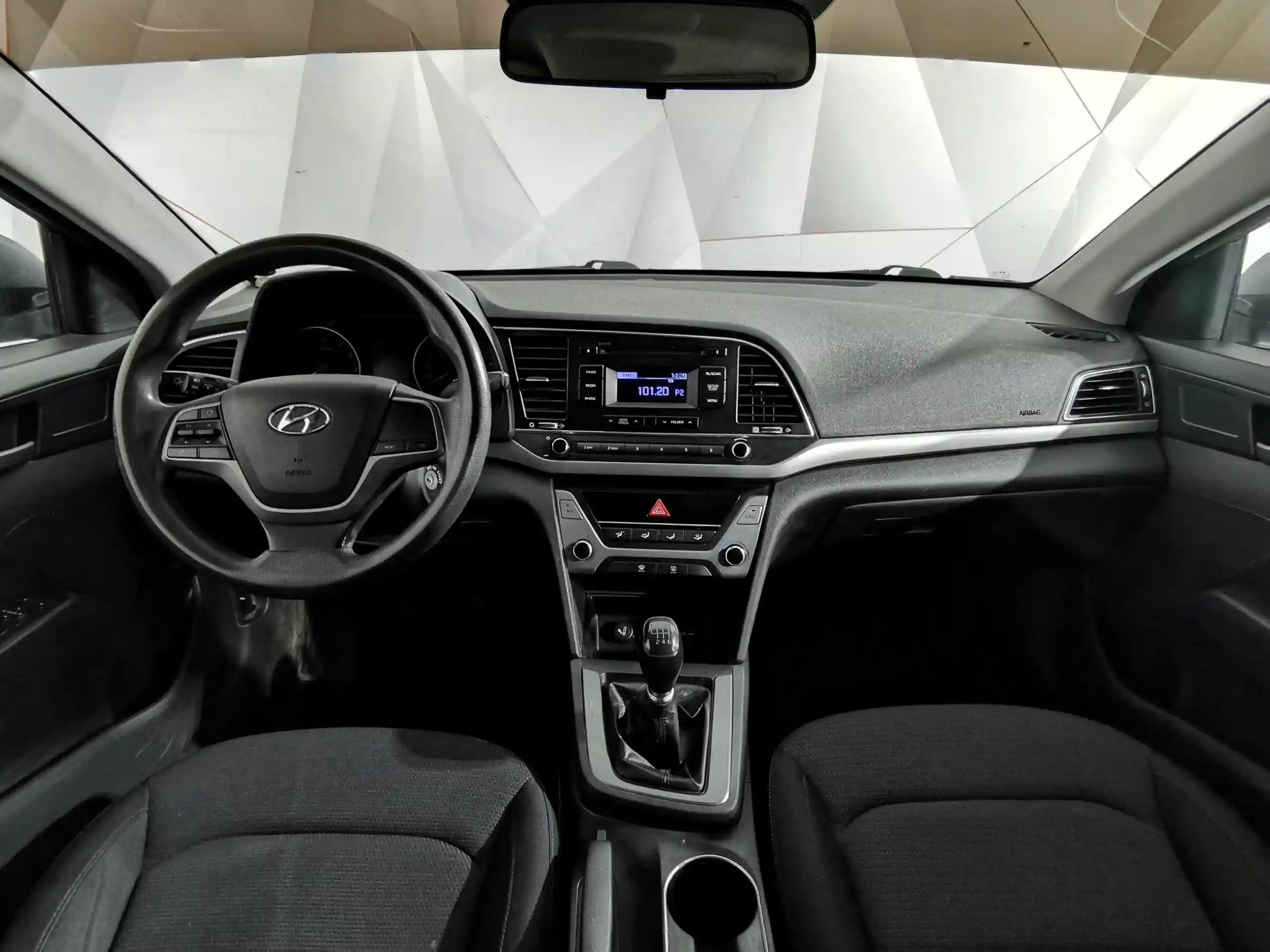 Hyundai Elantra 2017