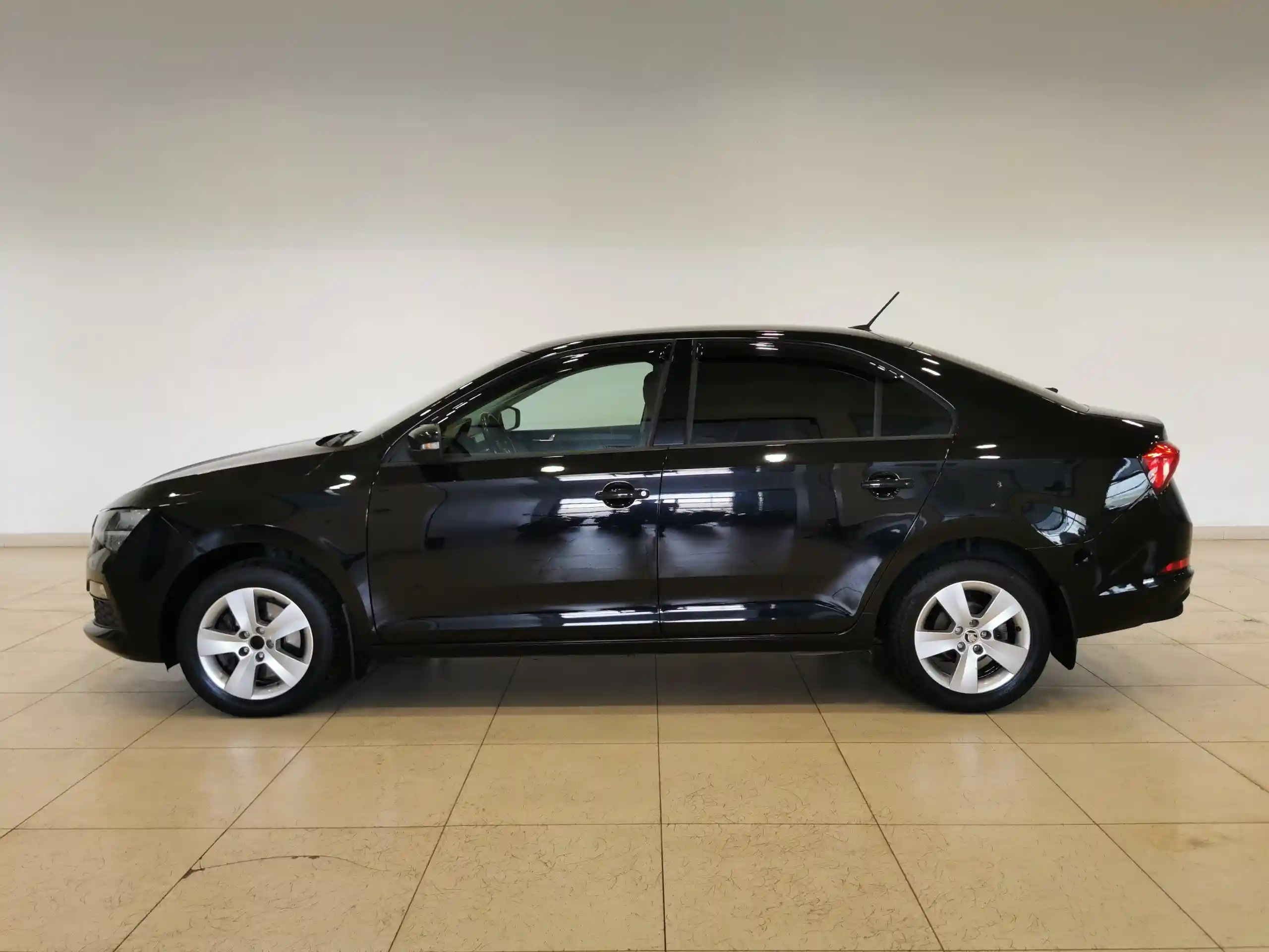 Skoda Rapid 2021