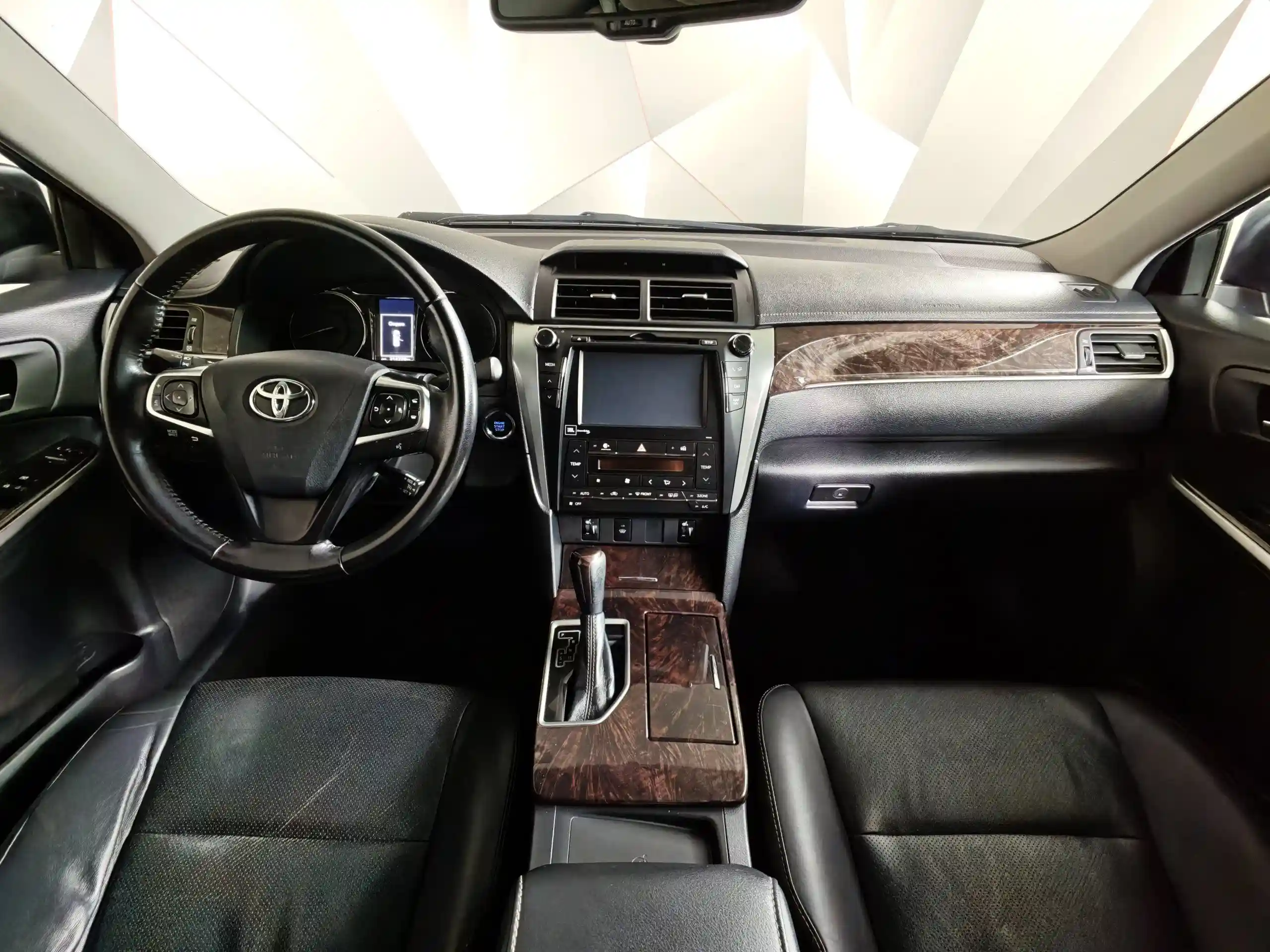 Toyota Camry 2017