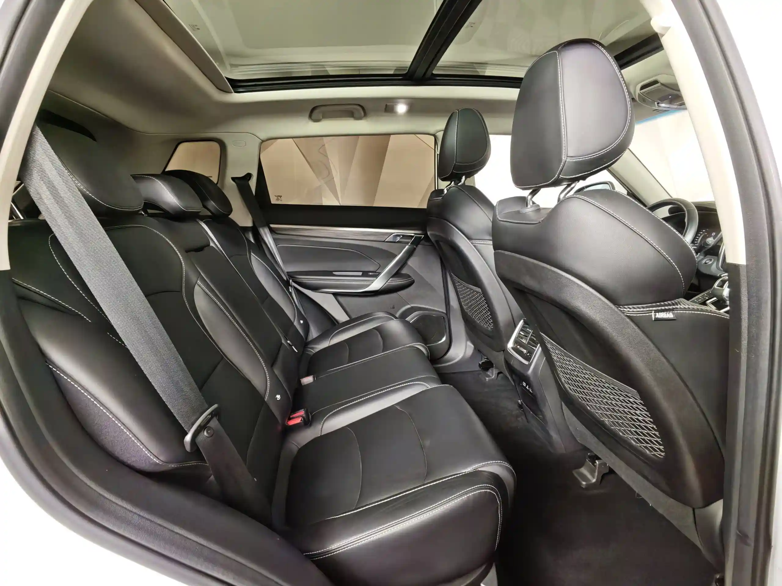 Geely Atlas Pro 2024