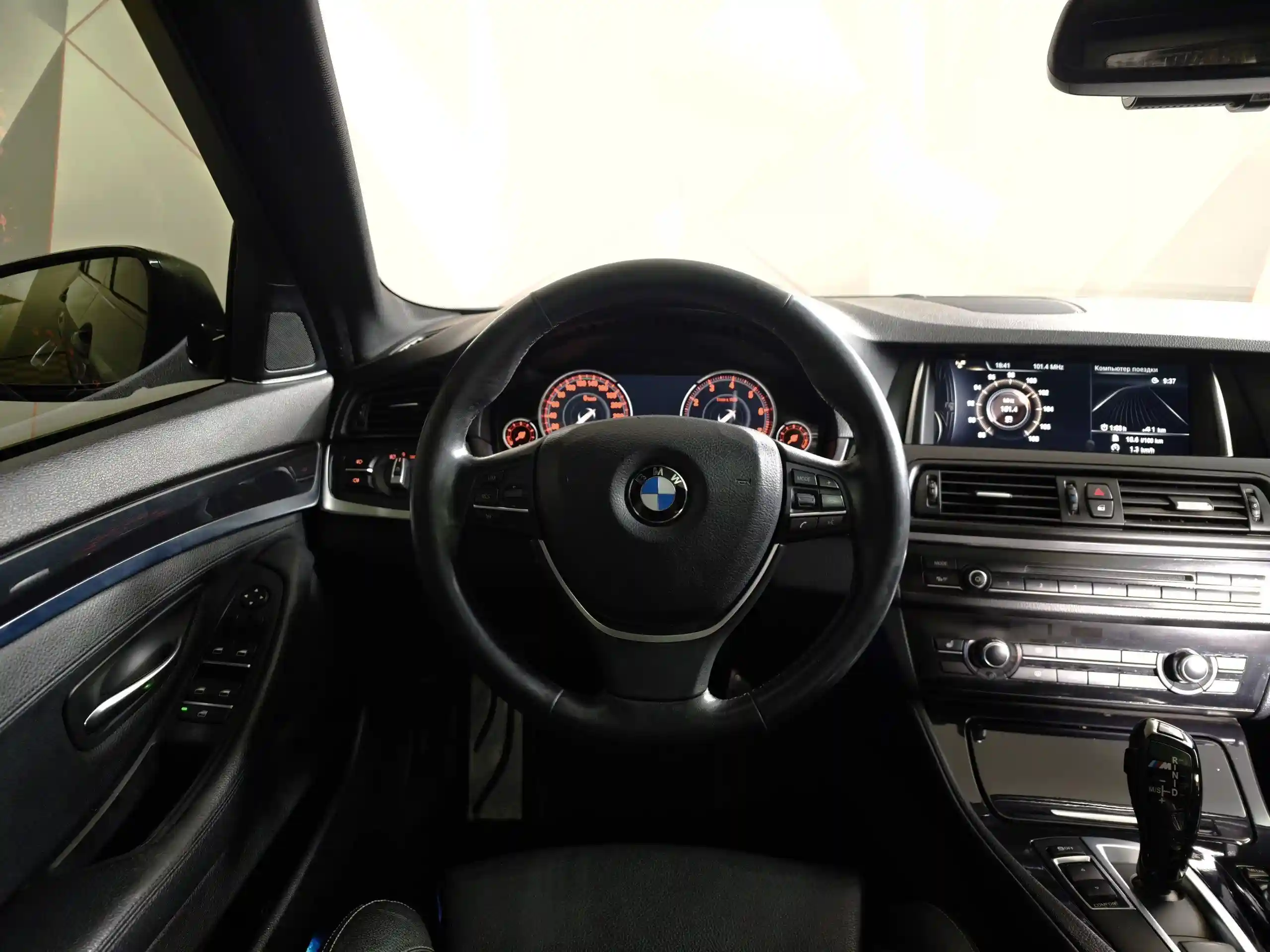 BMW 5 серия 2015