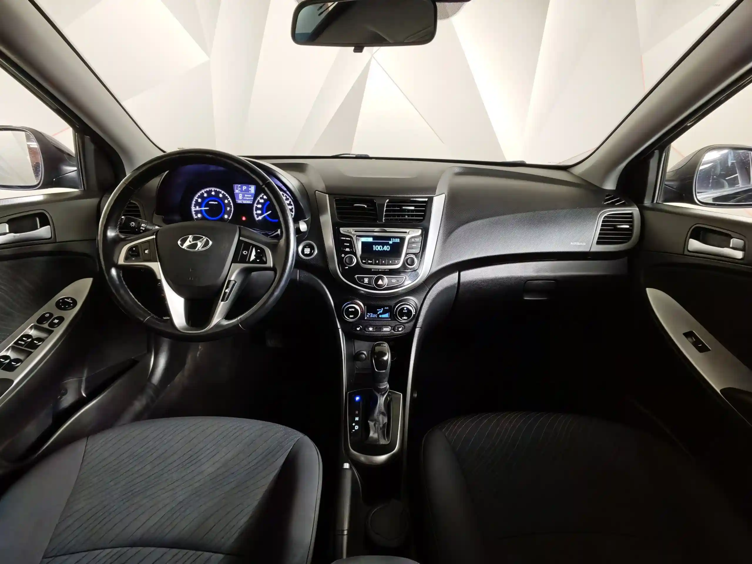 Hyundai Solaris 2016