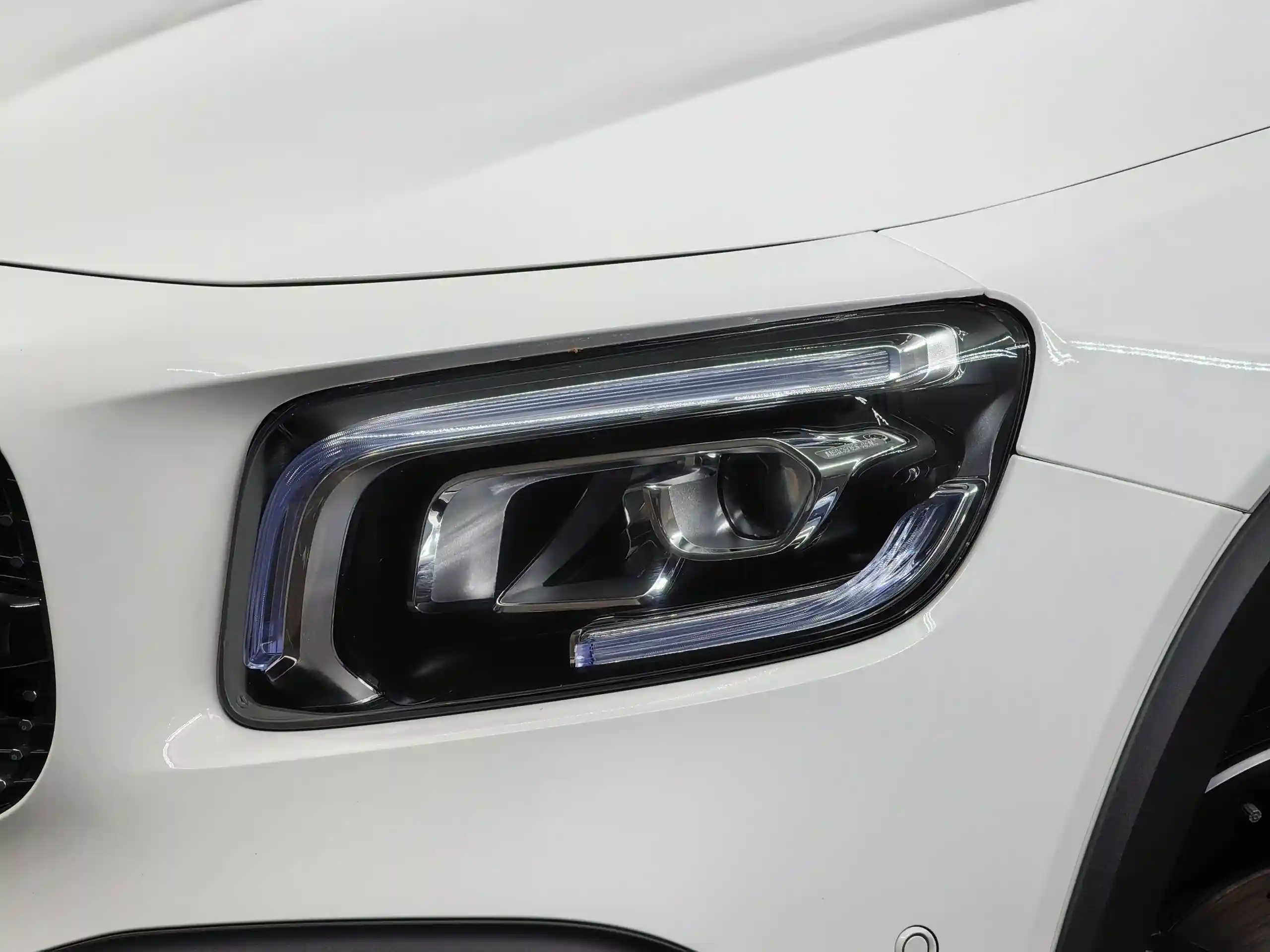 Mercedes-Benz GLB 2021