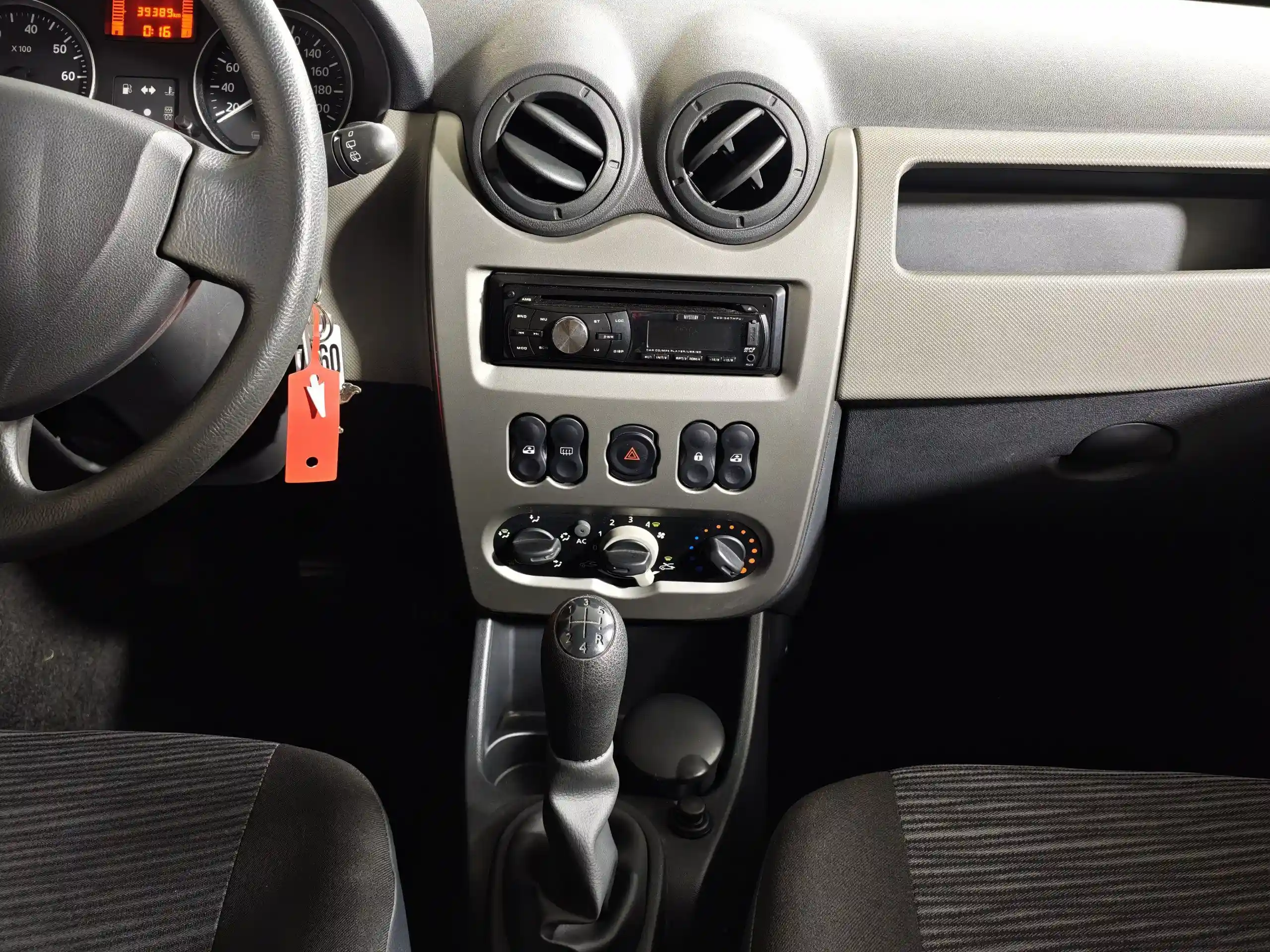 Renault Sandero 2011