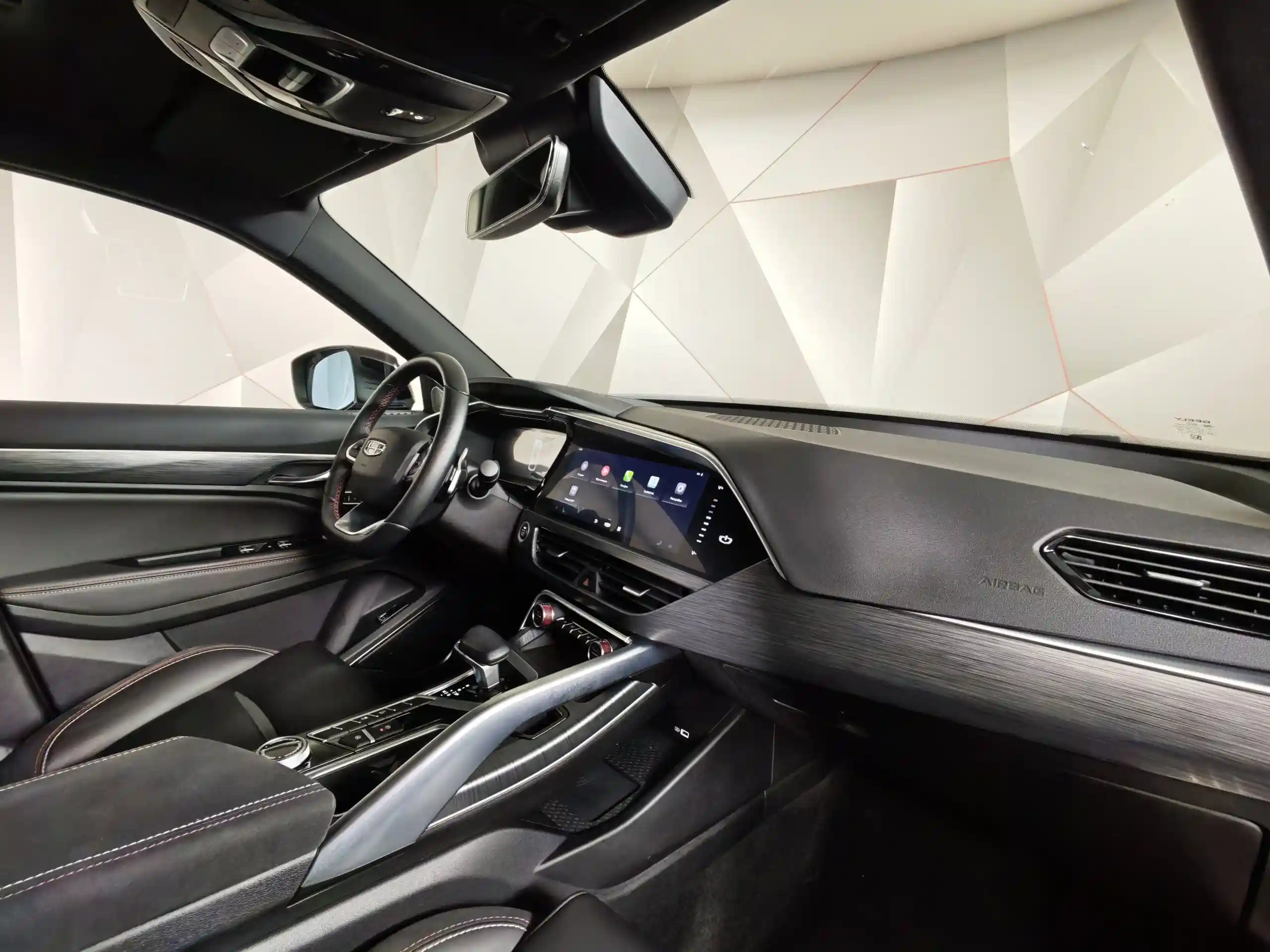 Geely Tugella 2023