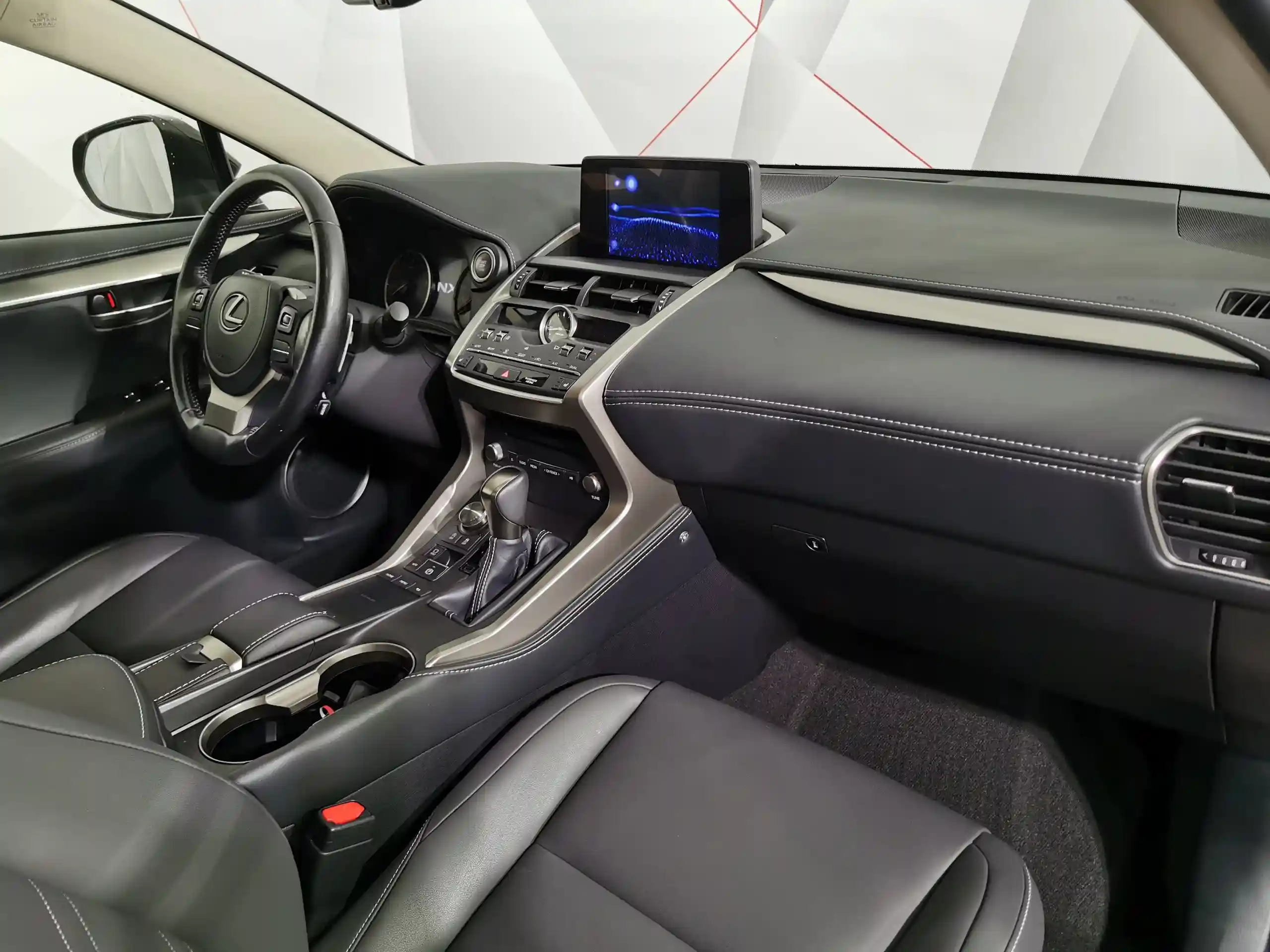 Lexus NX 2021