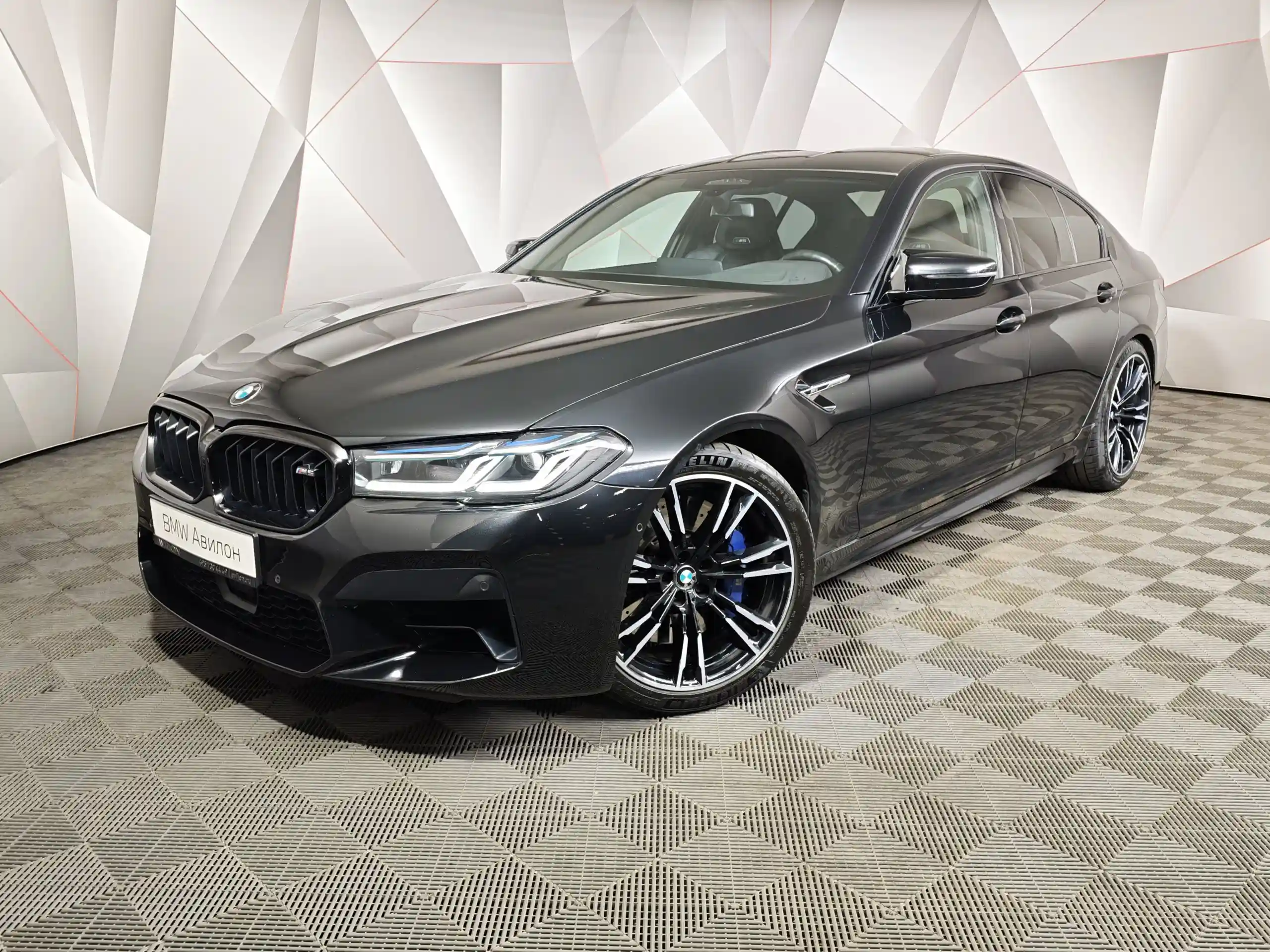 BMW M5 2022