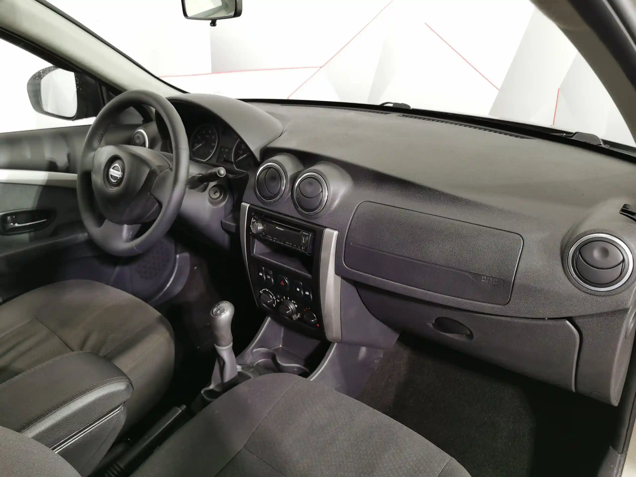 Nissan Almera 2014