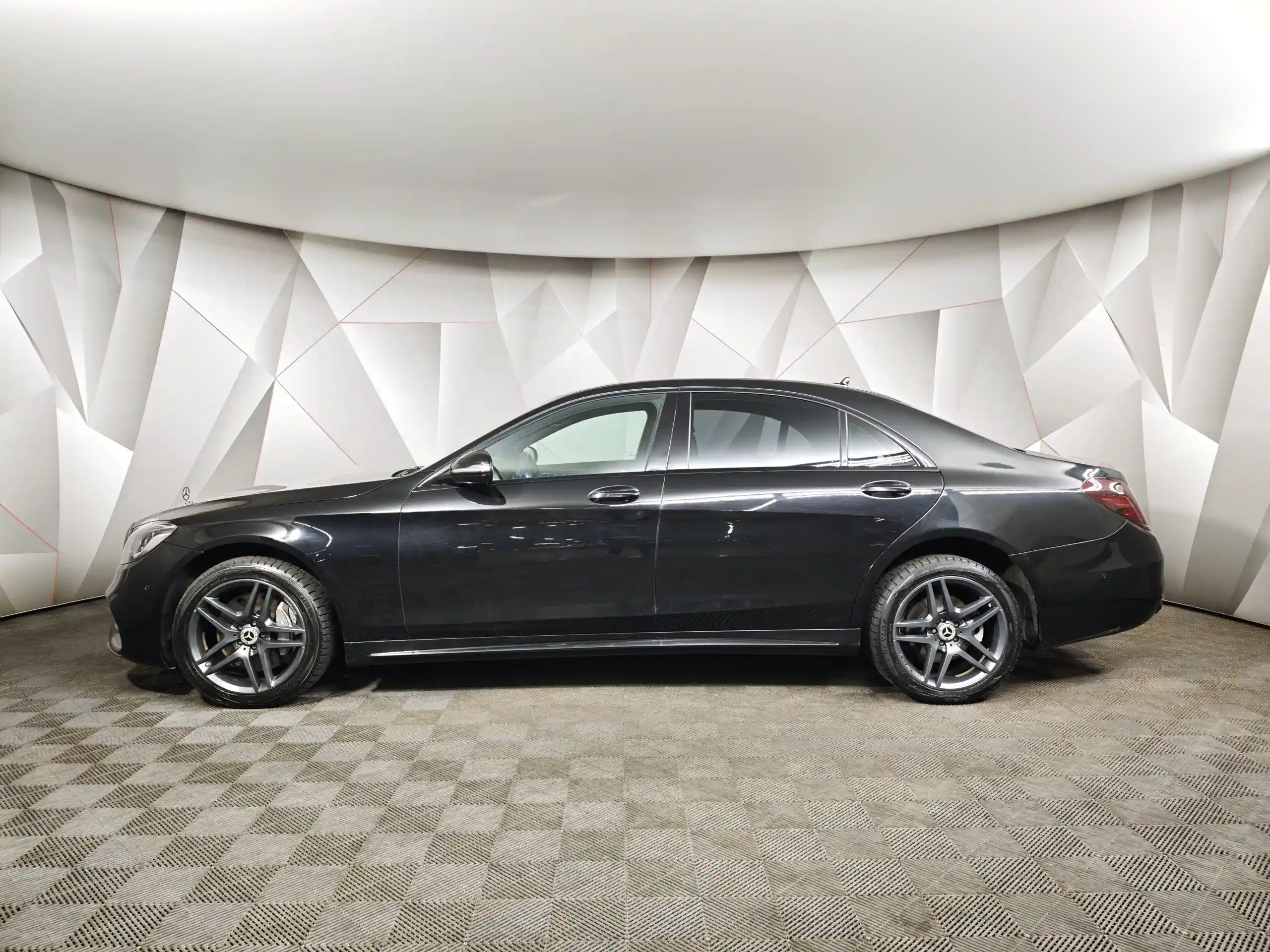 Mercedes-Benz S-Класс 2018