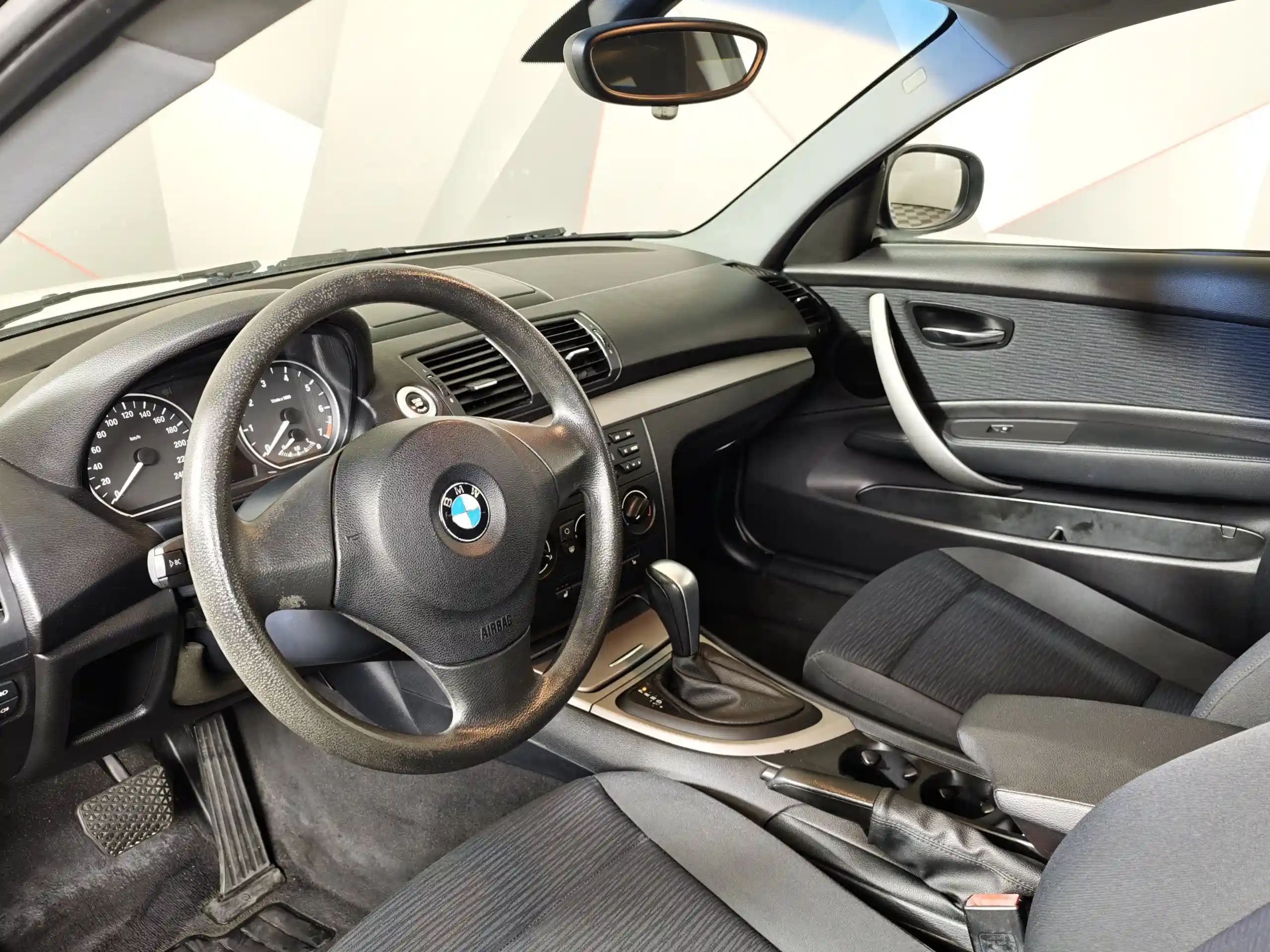 BMW 1 серия 2010