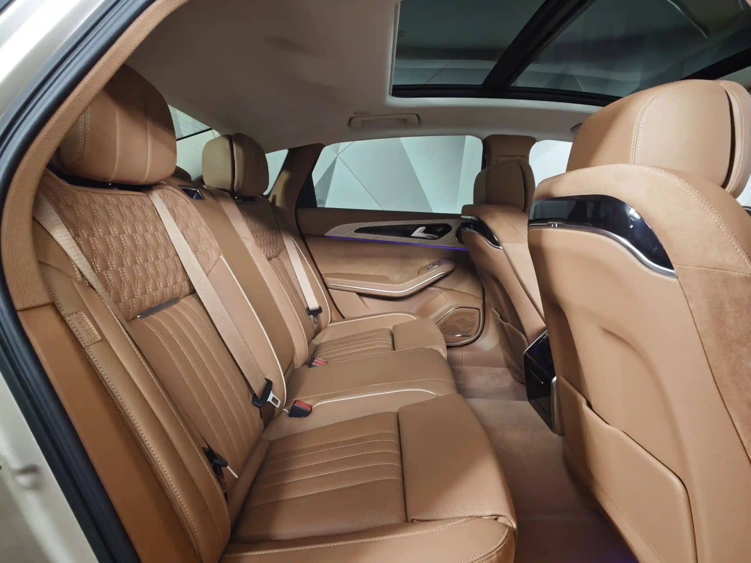 Hongqi H9 2023