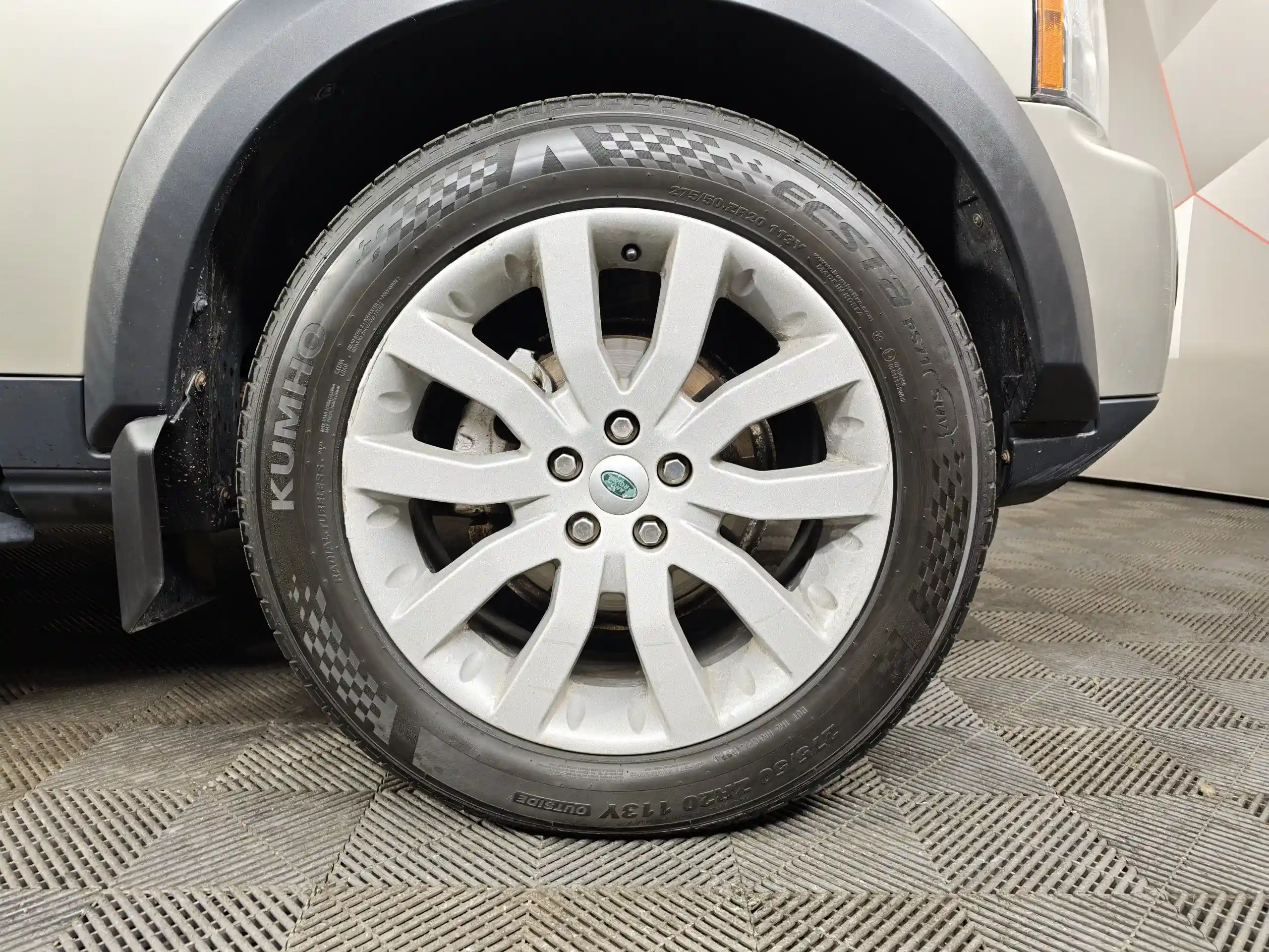 Land Rover Discovery 2011