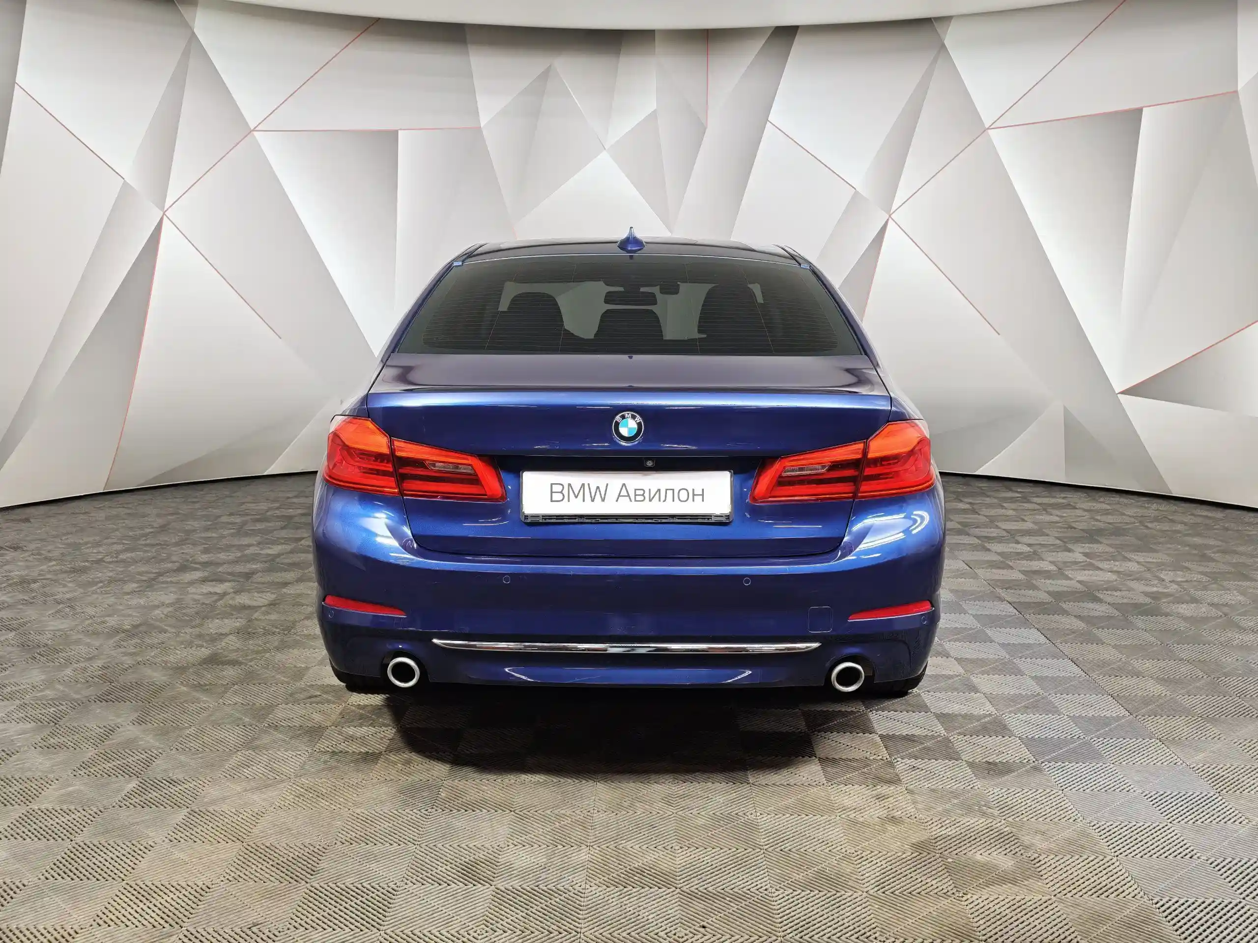 BMW 5 серия 2019