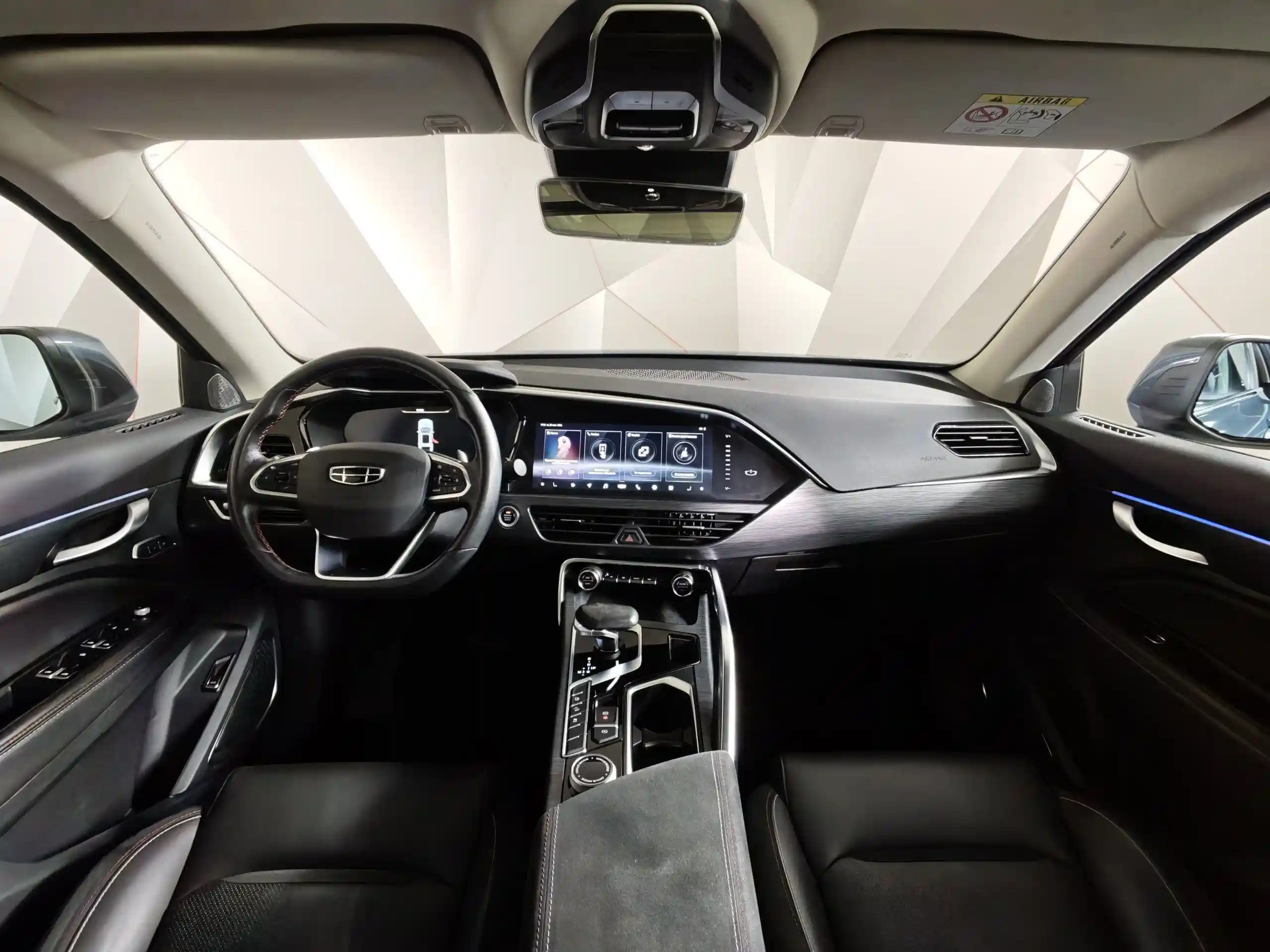Geely Tugella 2021