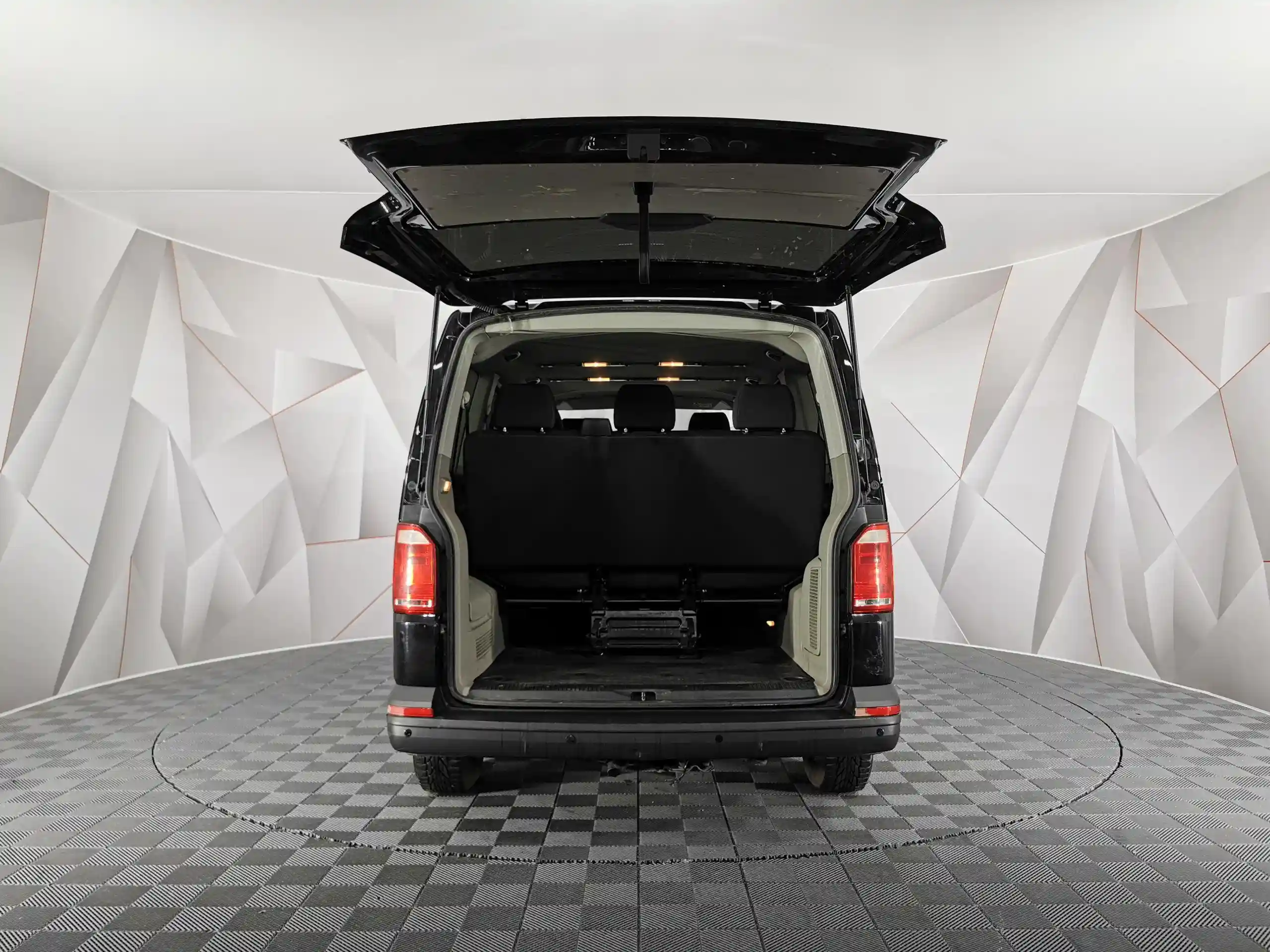 Volkswagen Caravelle 2018