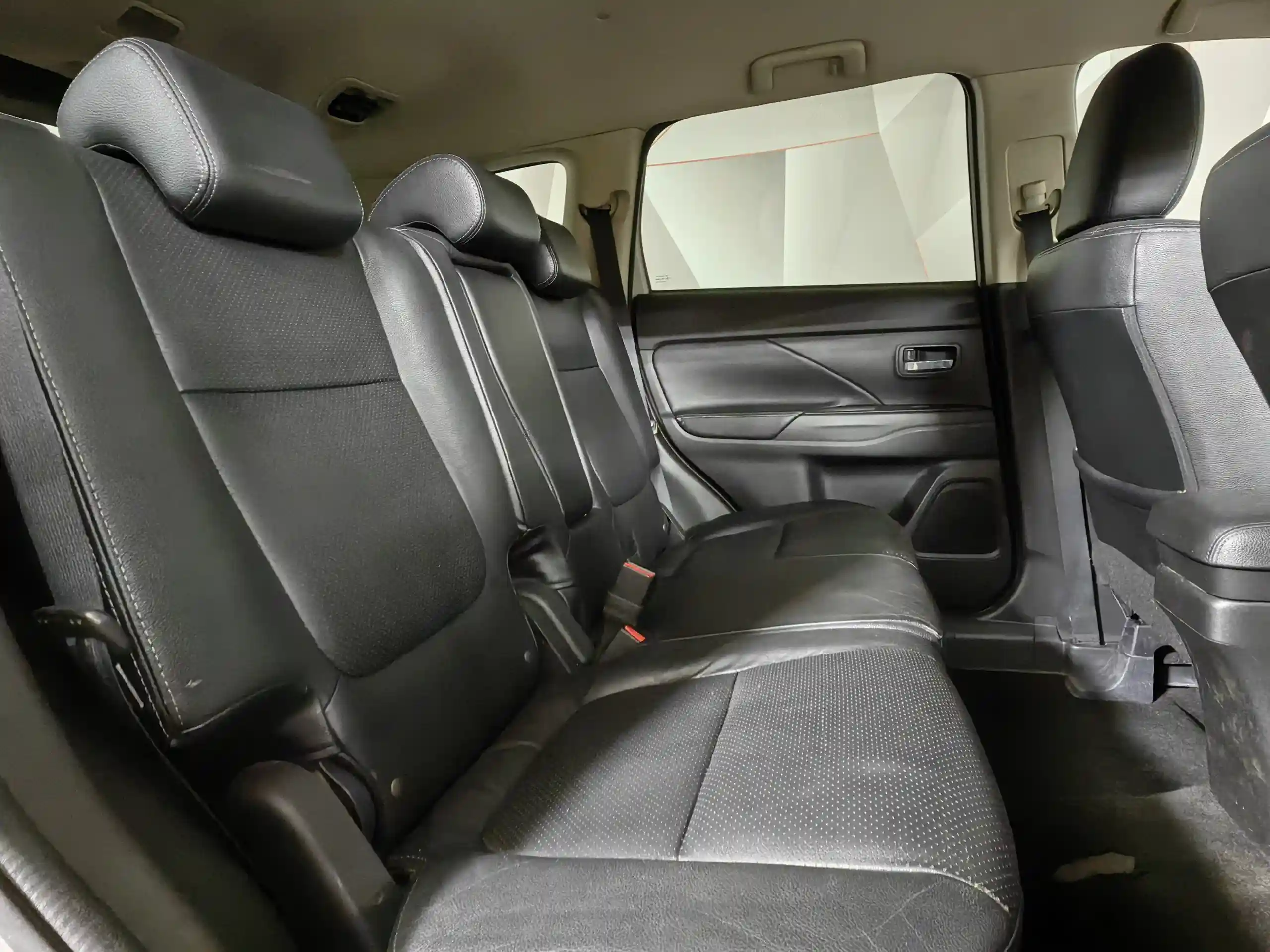 Mitsubishi Outlander 2015