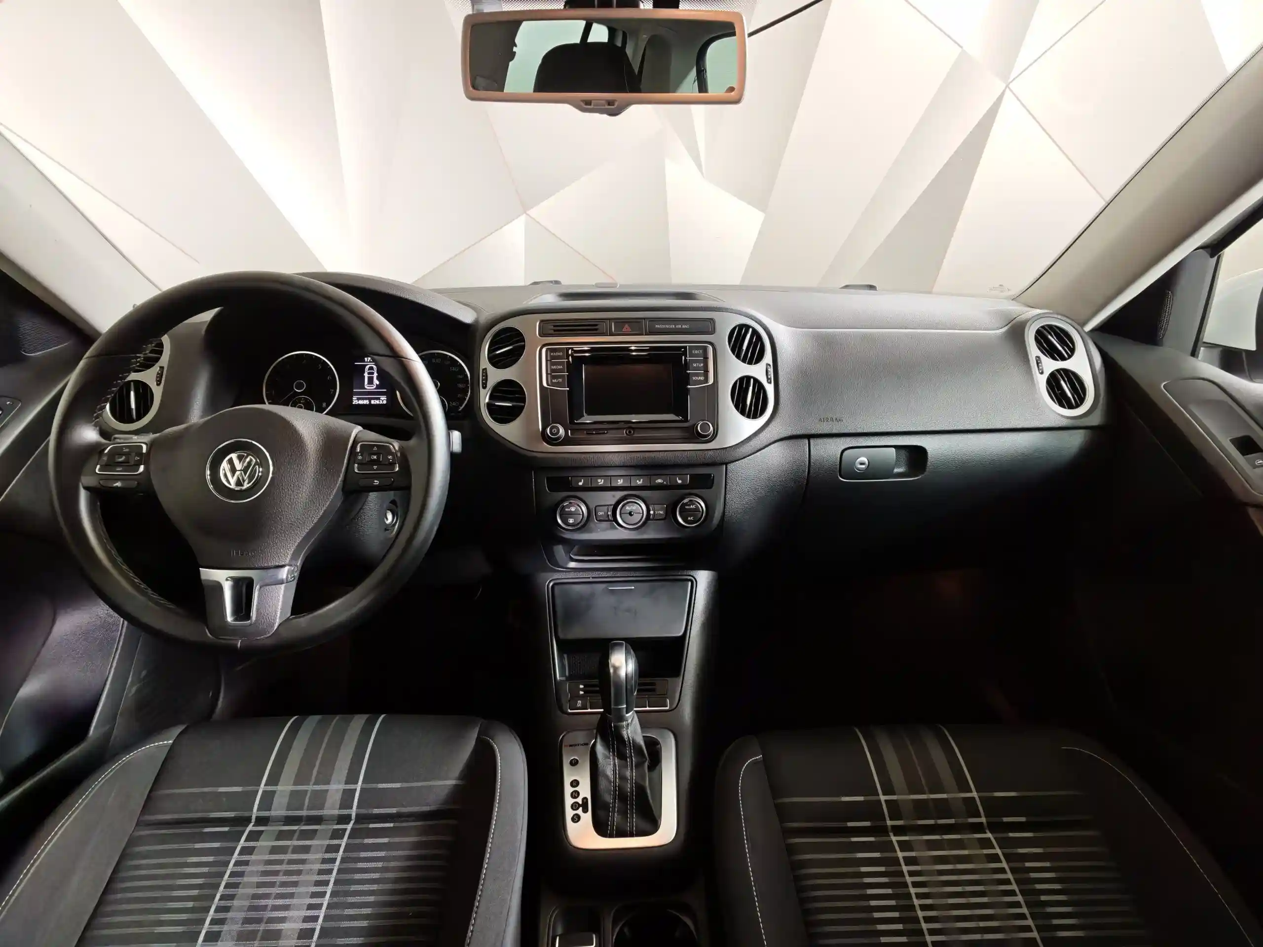 Volkswagen Tiguan 2015
