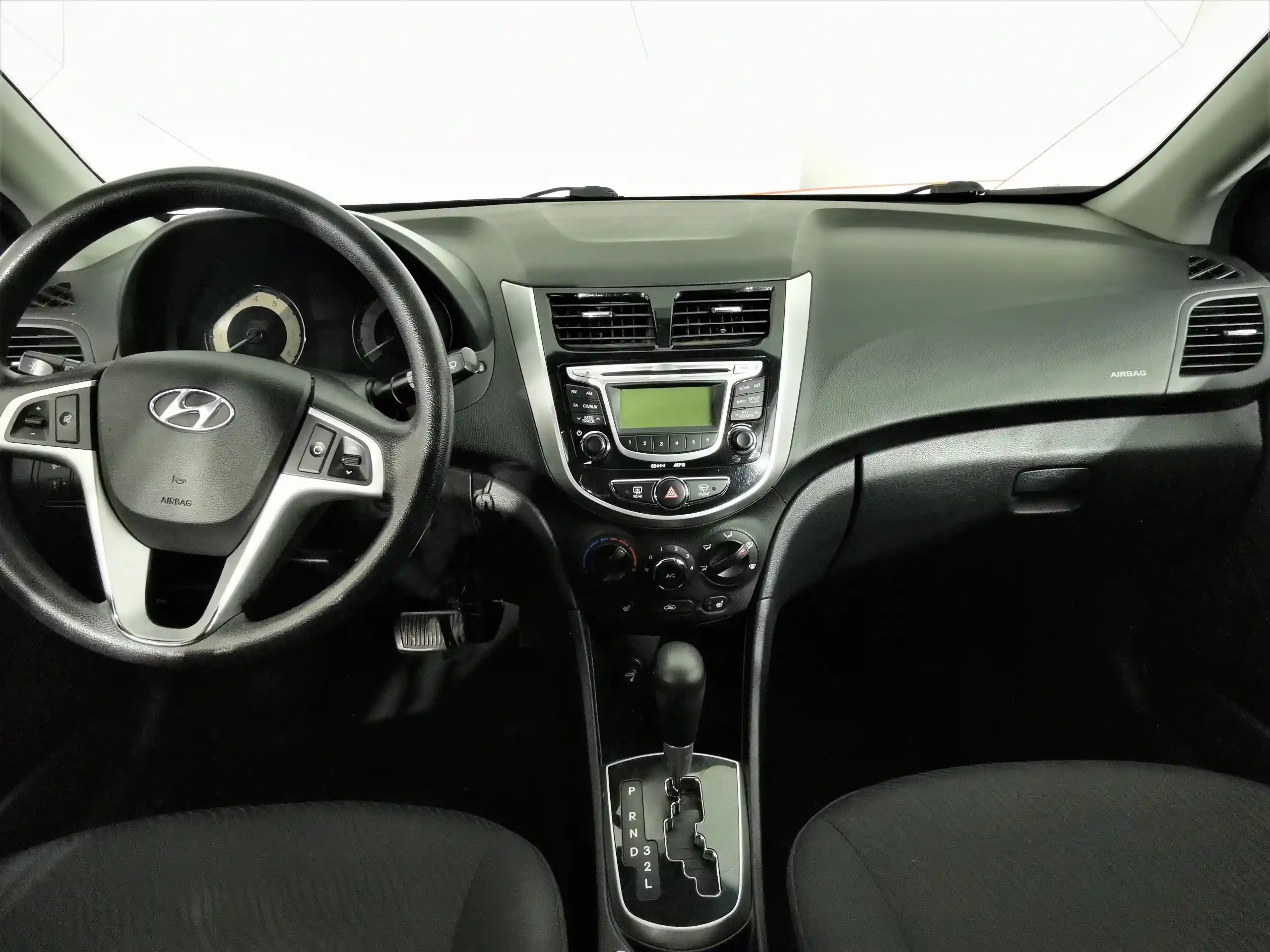 Hyundai Solaris 2012