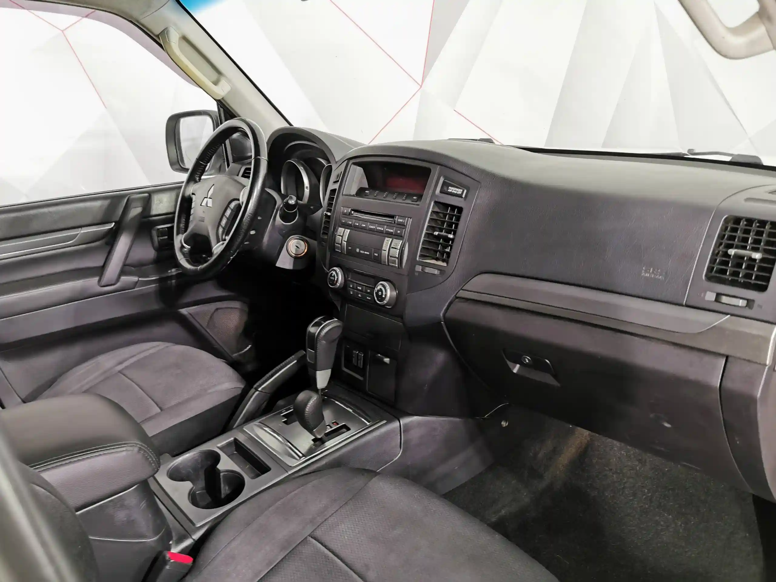 Mitsubishi Pajero 2011
