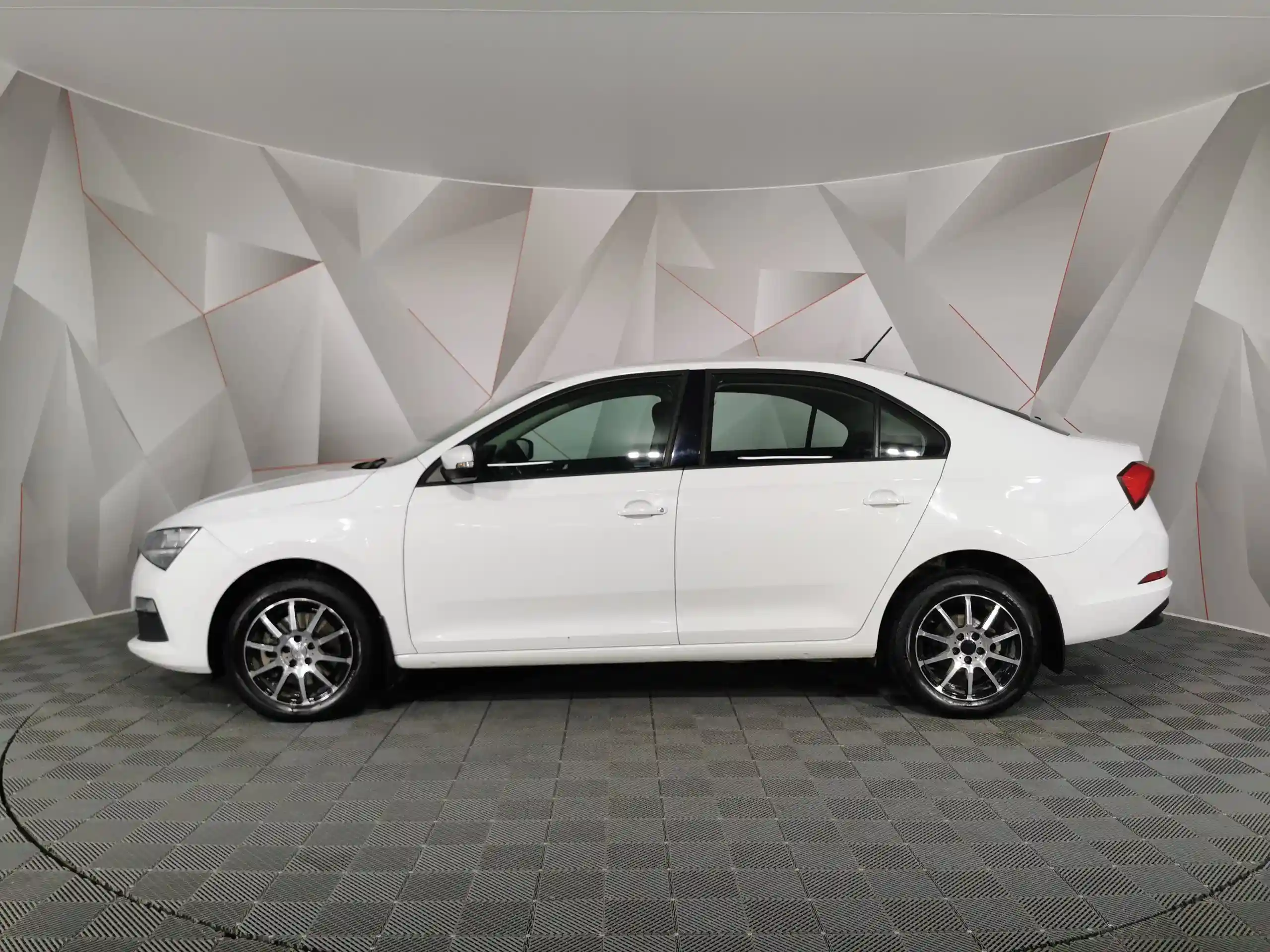 Skoda Rapid 2021