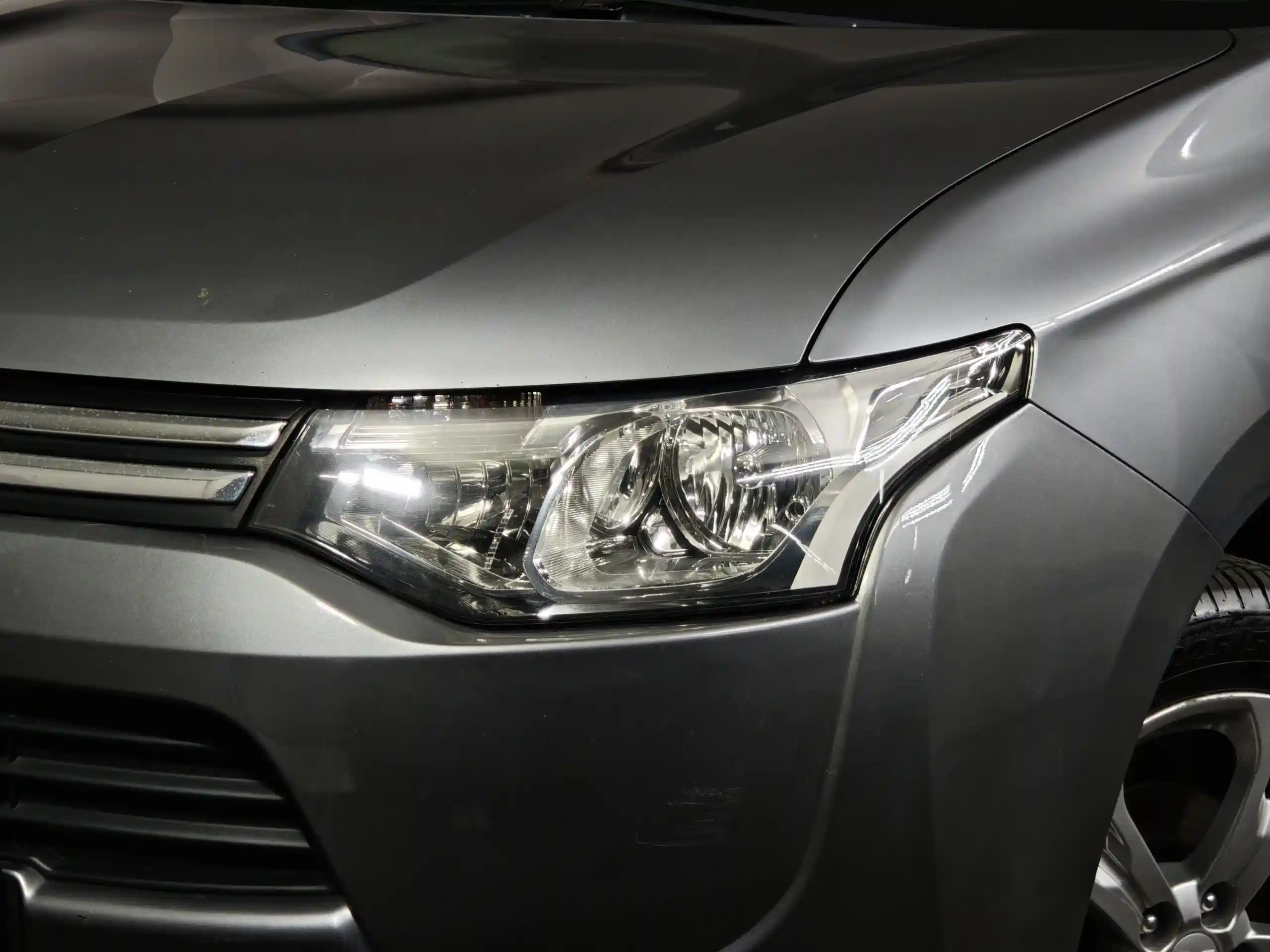 Mitsubishi Outlander 2012