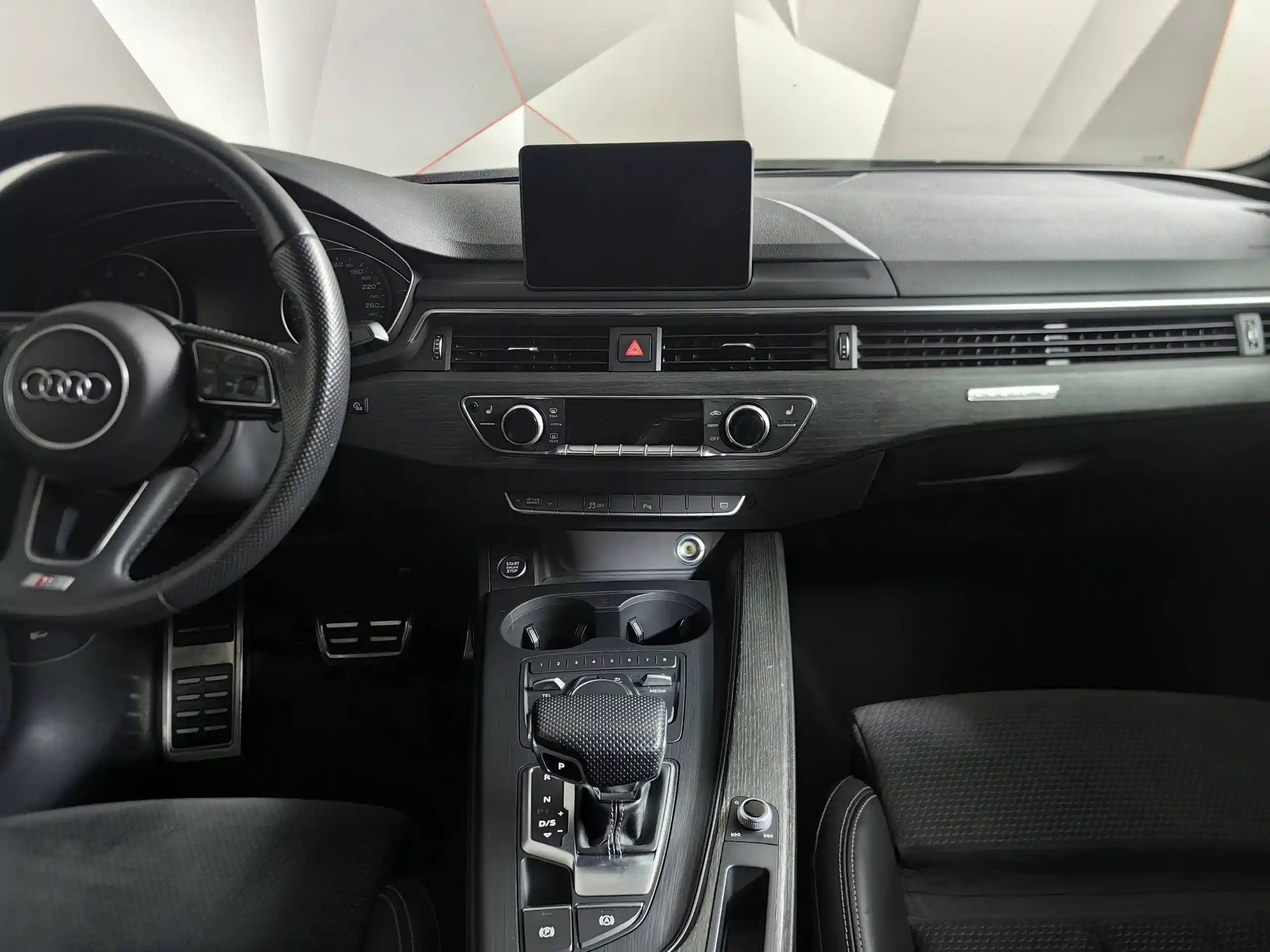 Audi A4 2019
