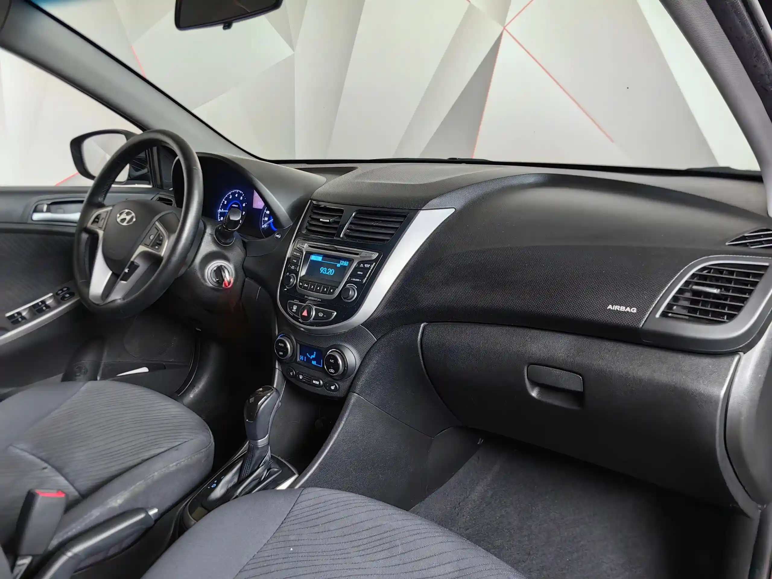 Hyundai Solaris 2014