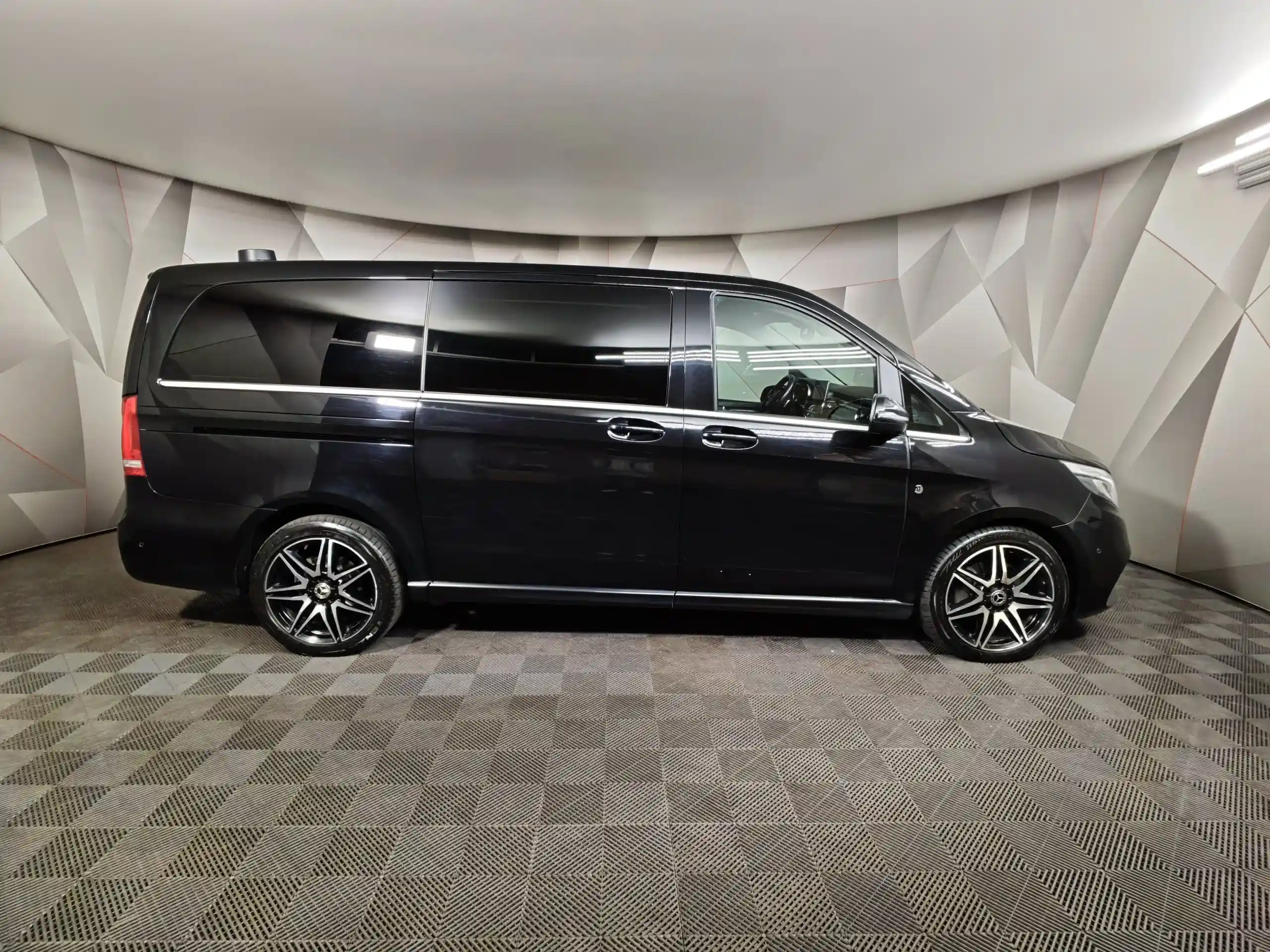 Mercedes-Benz V-Класс 2019