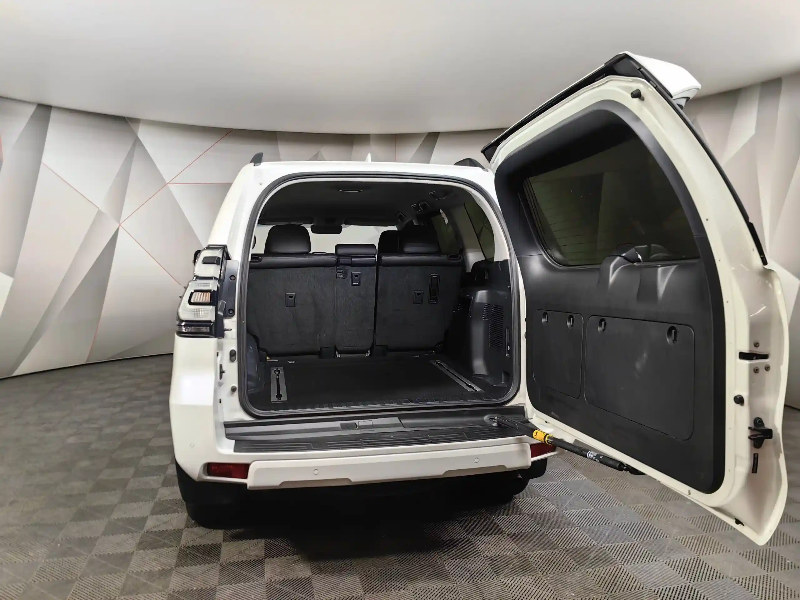 Toyota Land Cruiser Prado 2023