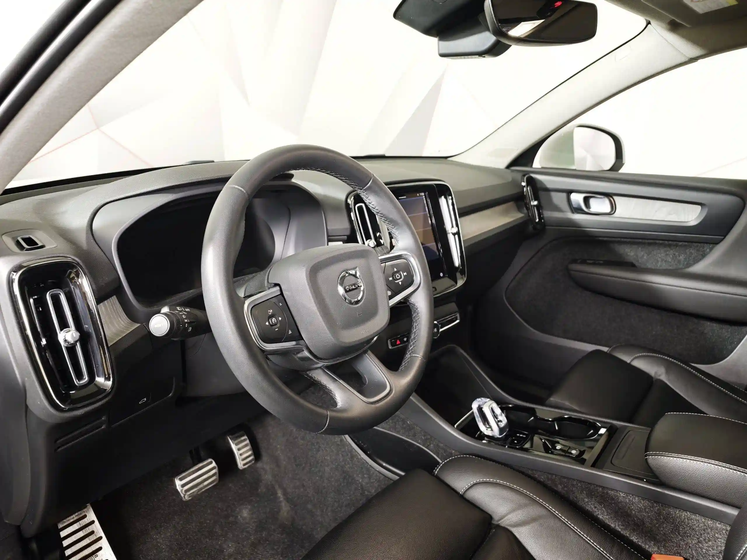 Volvo XC40 2023