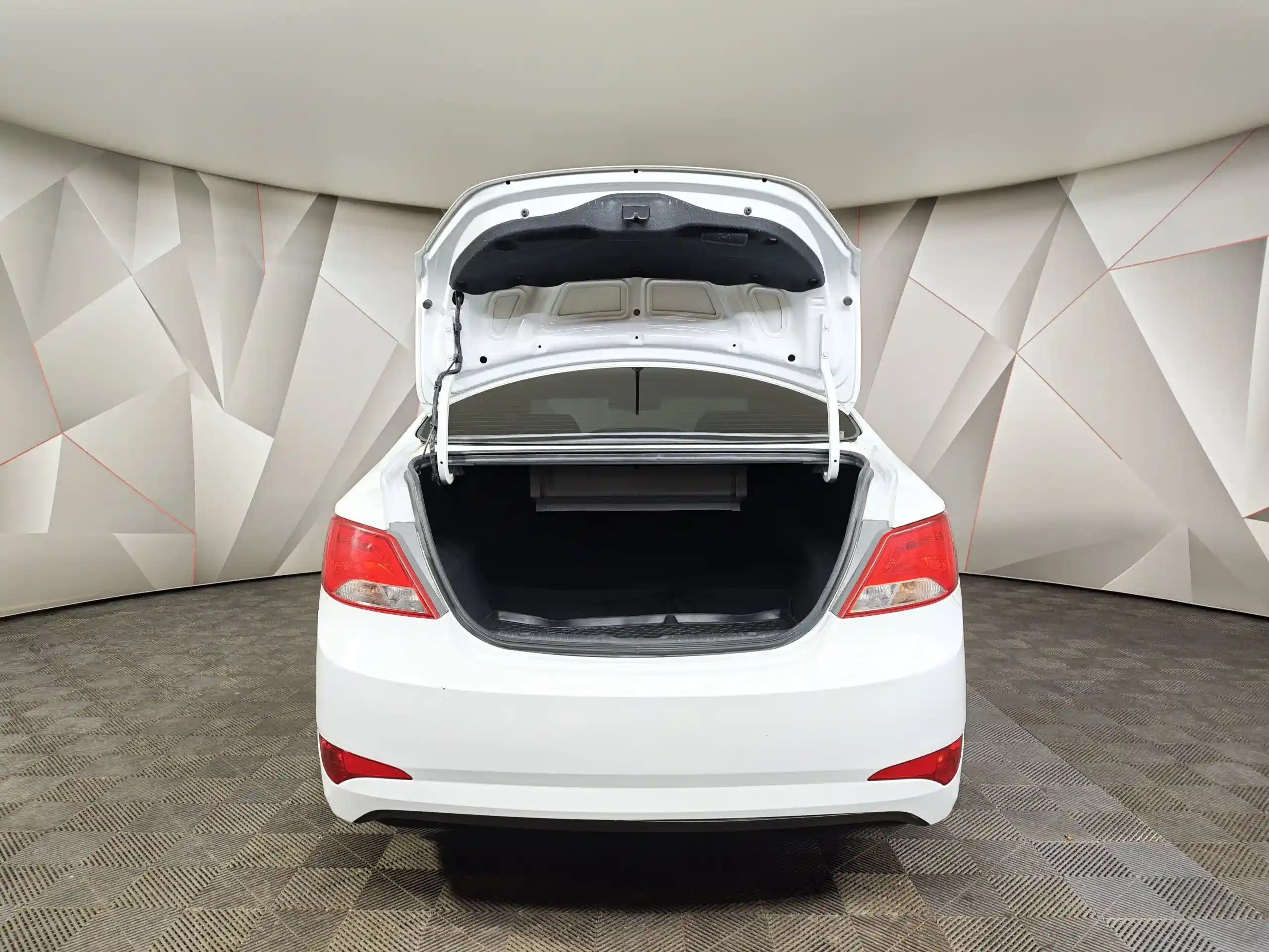 Hyundai Solaris 2015