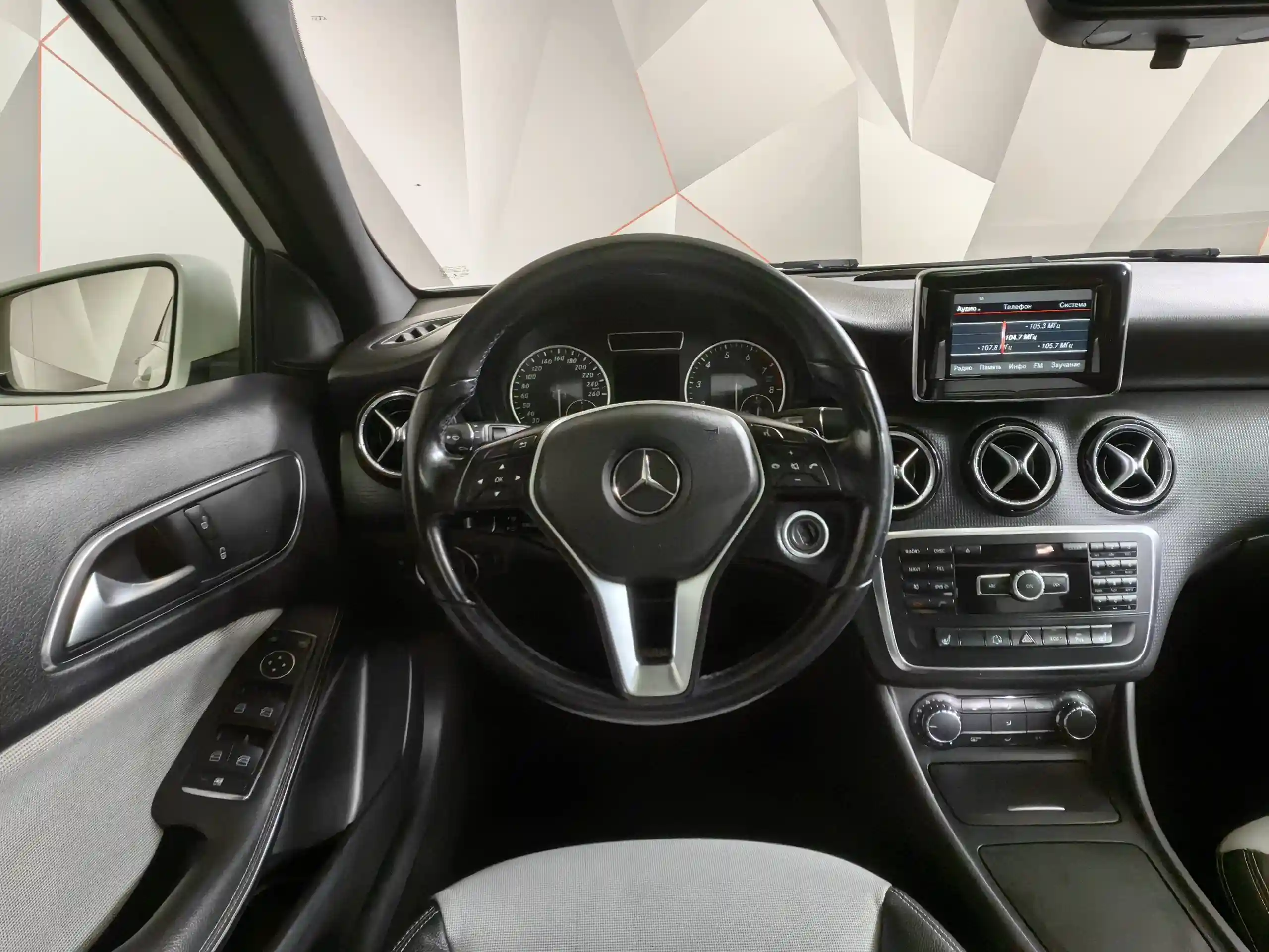 Mercedes-Benz A-Класс 2013