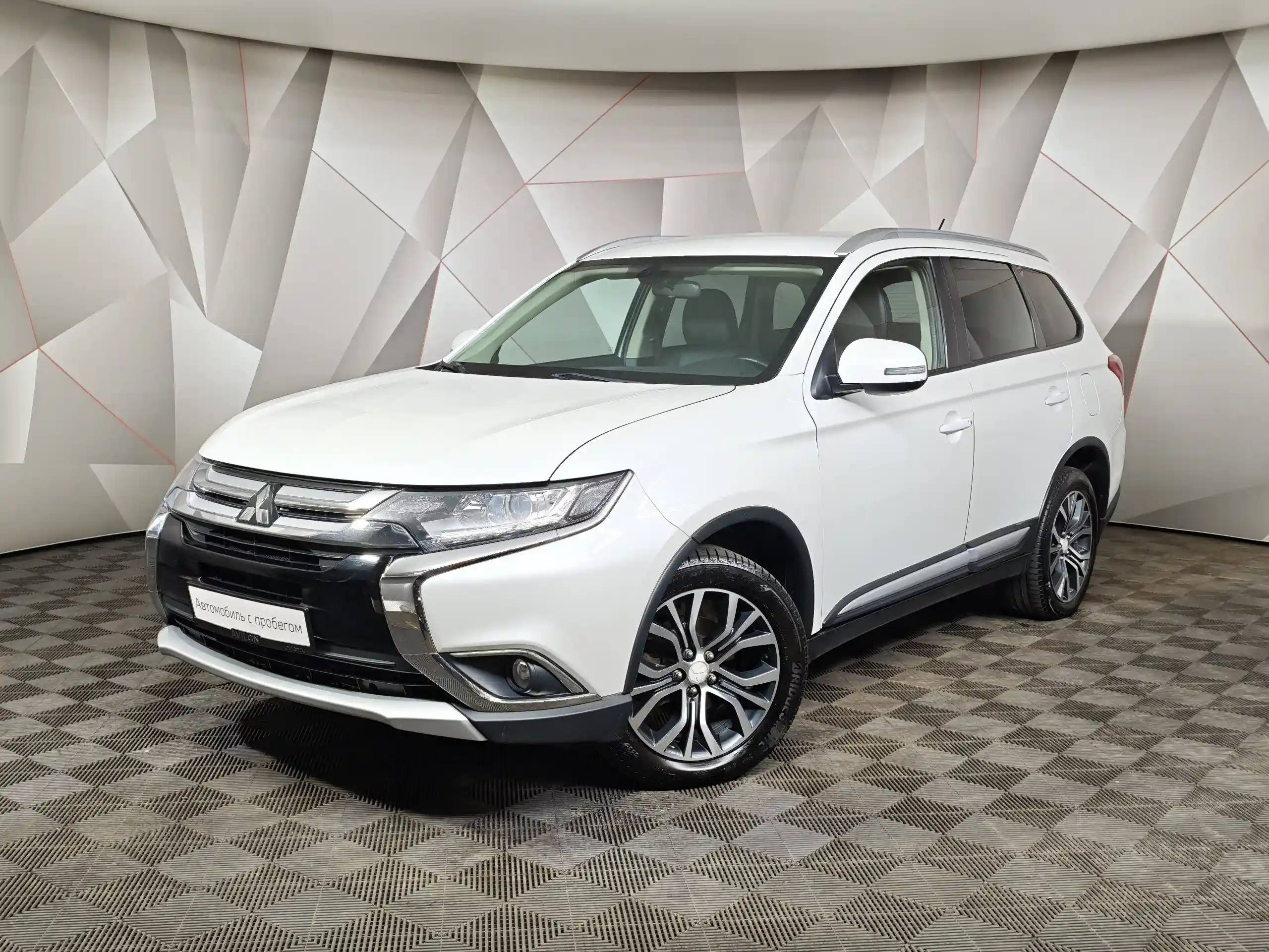 Mitsubishi Outlander 2015