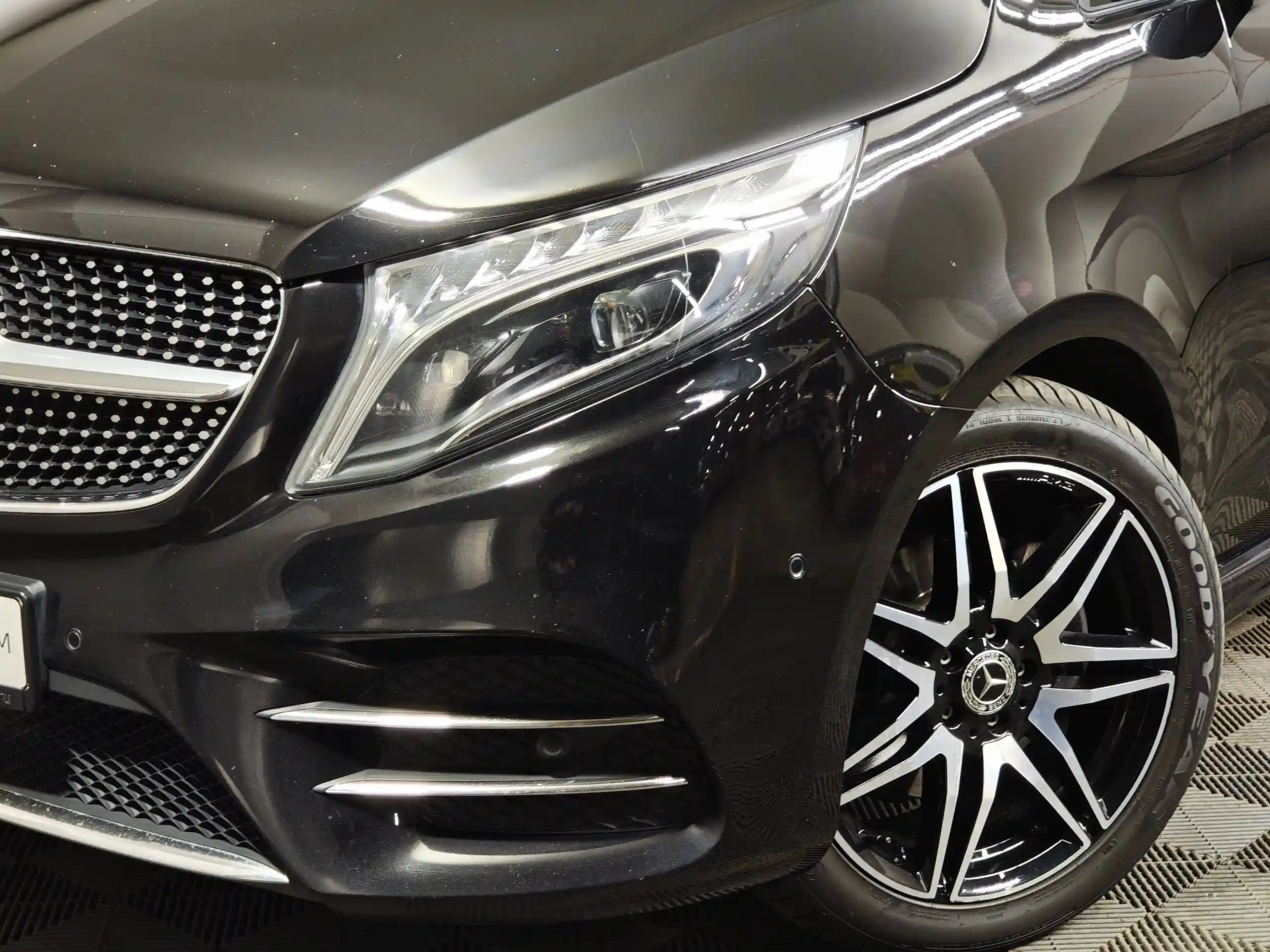 Mercedes-Benz V-Класс 2020