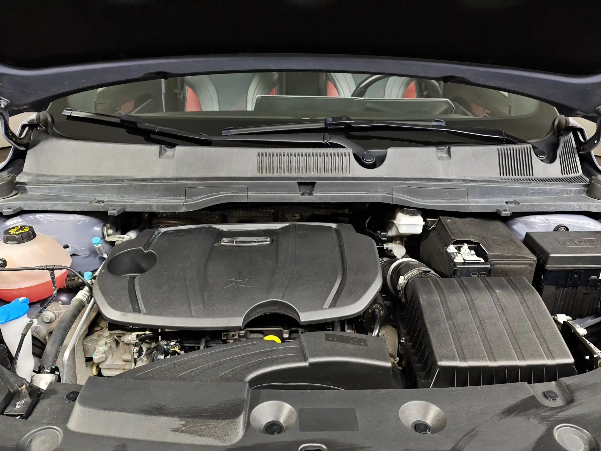 Geely Coolray 2023