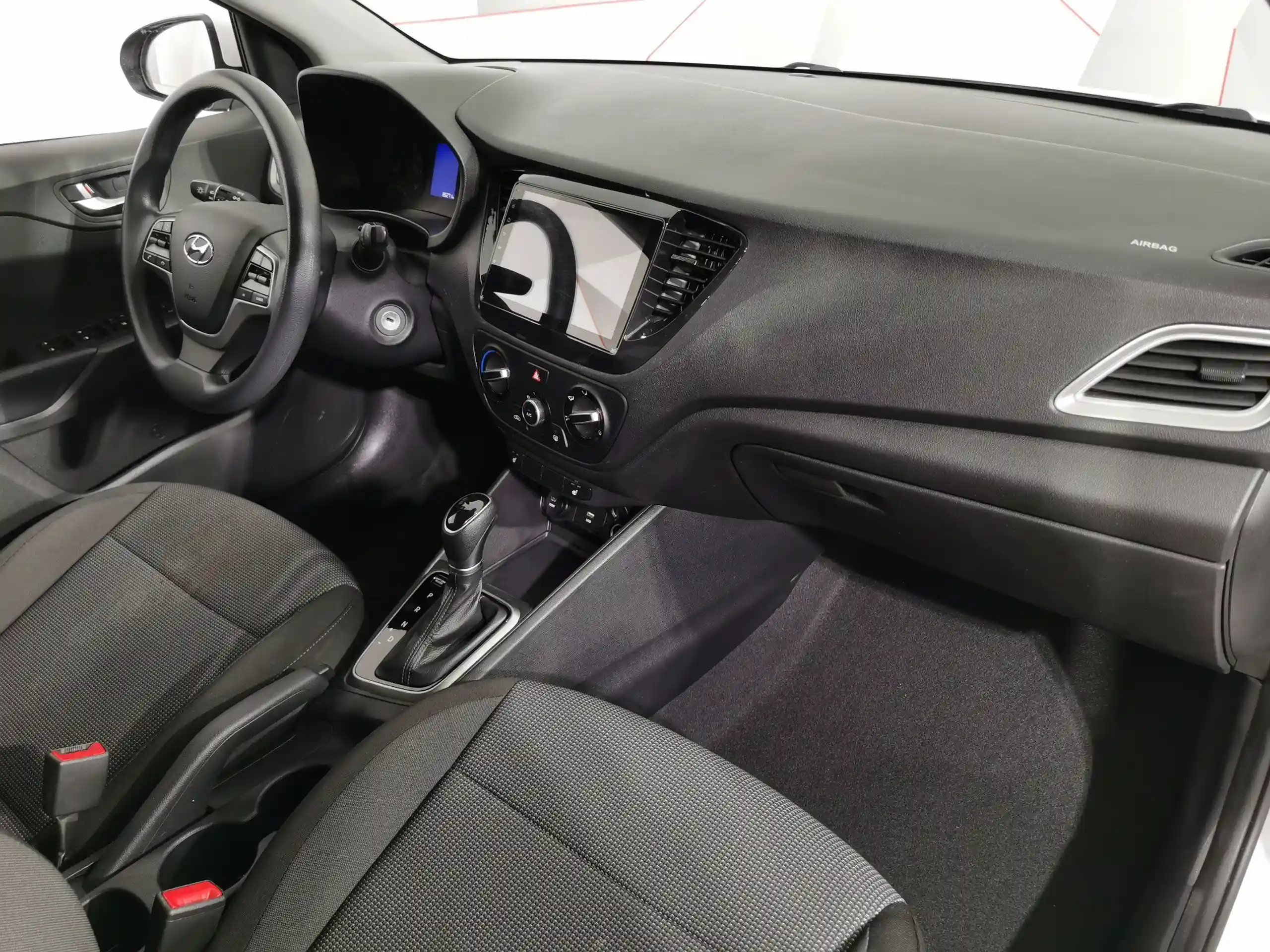 Hyundai Solaris 2021