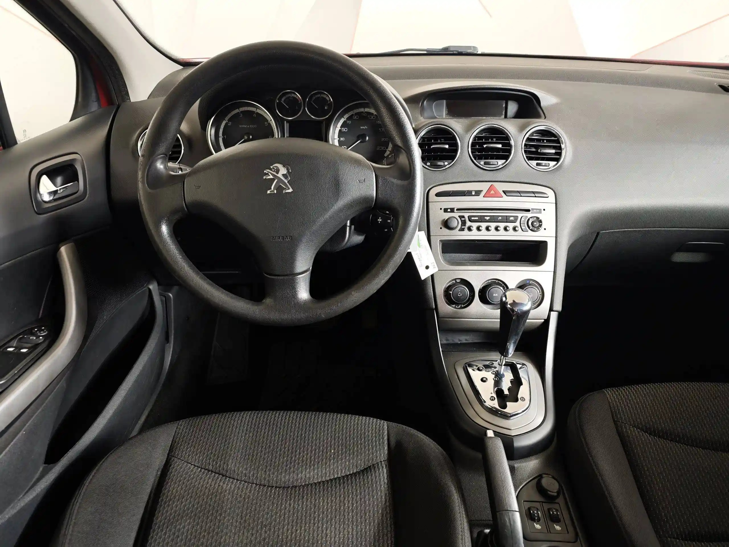 Peugeot 408 2012