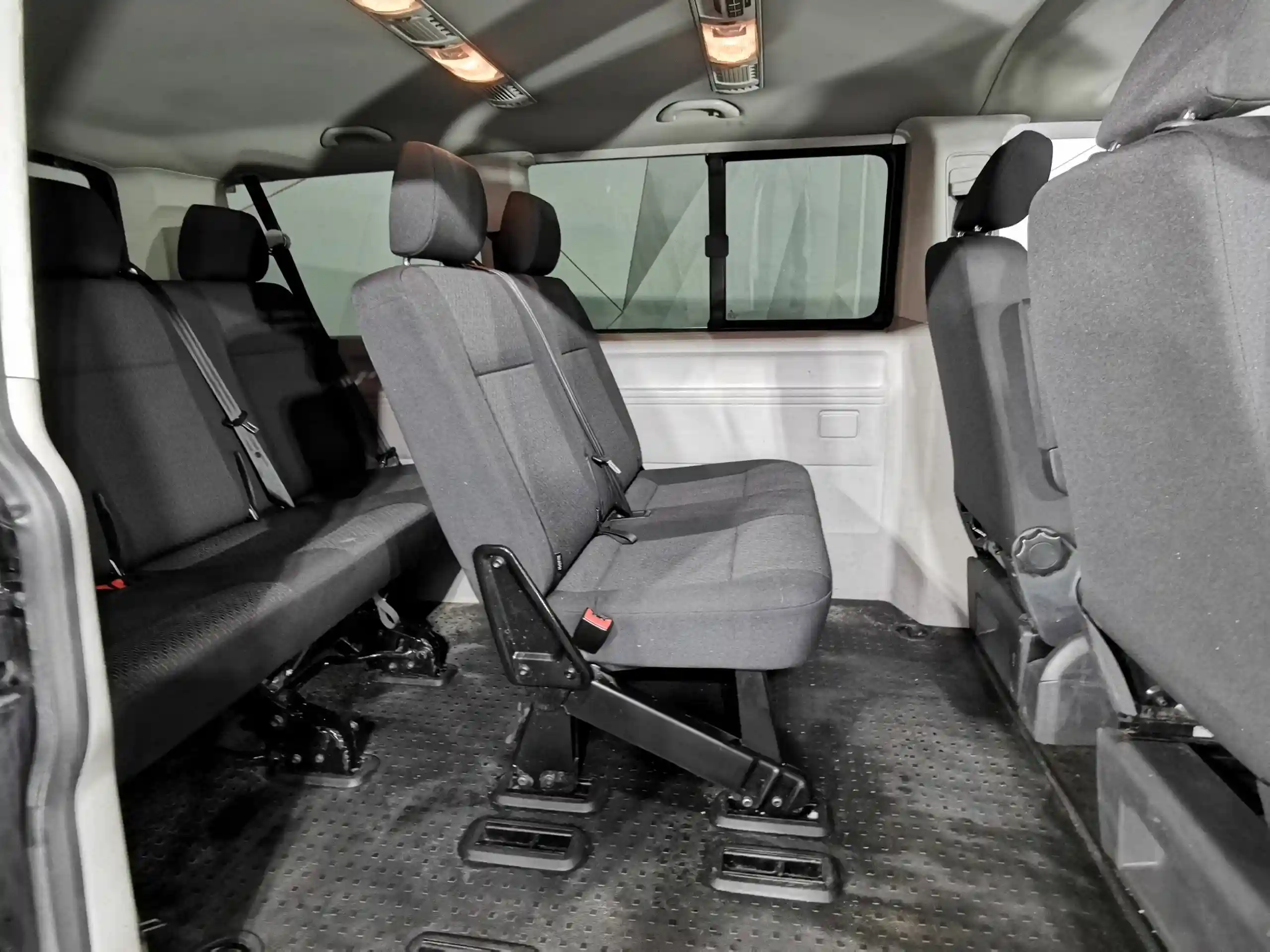 Volkswagen Caravelle 2018