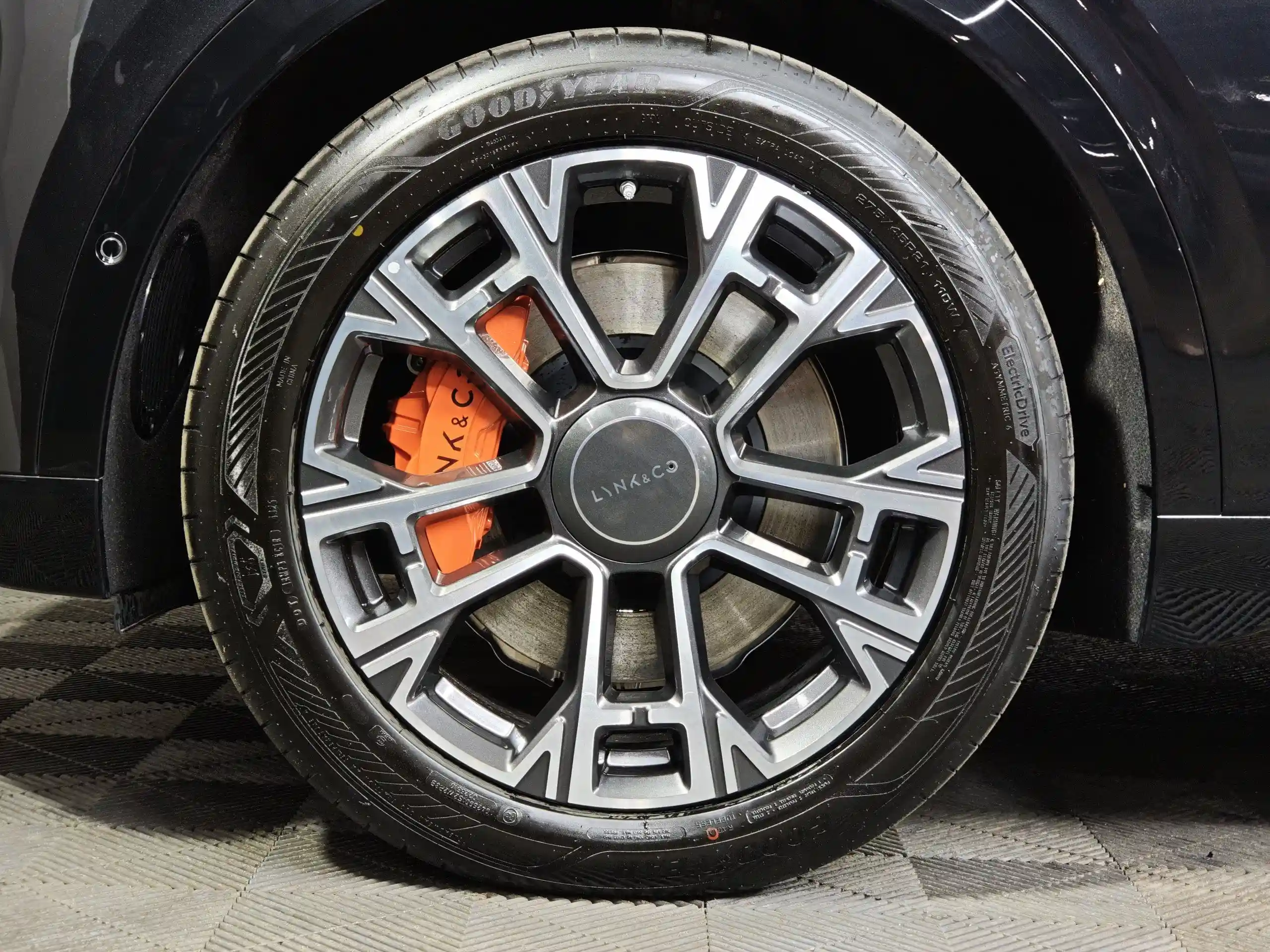 Lynk & Co 900 2026
