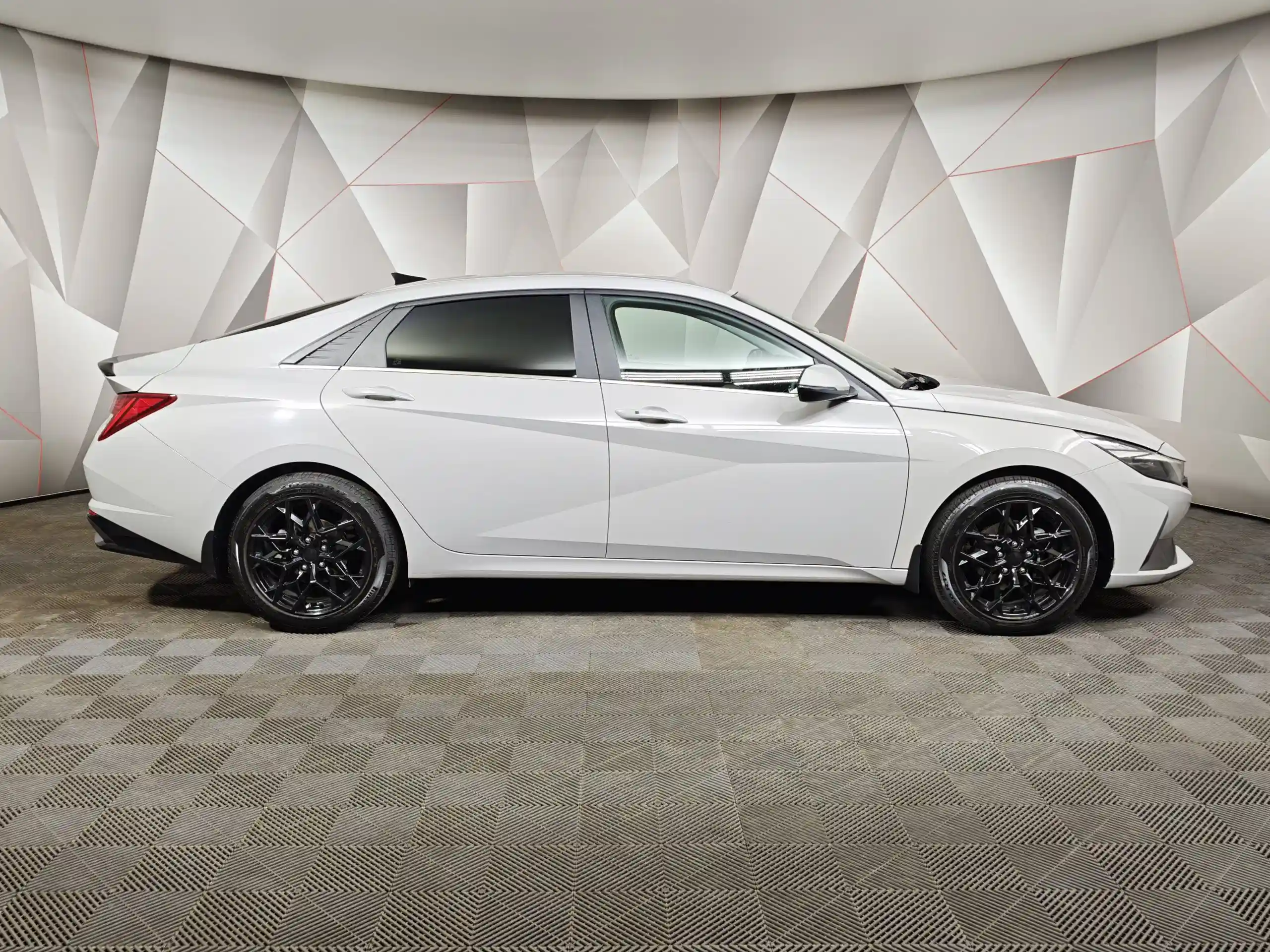 Hyundai Elantra 2022